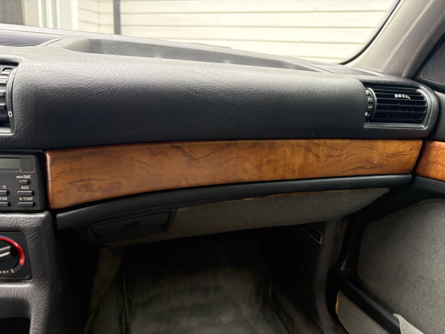 Innenraumfoto von 1988 BMW 730iA (38)