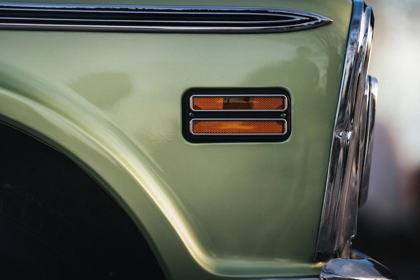 Aussenfoto 1970 GMC 1500 Custom Sierra Grande – NO RESERVE (29)