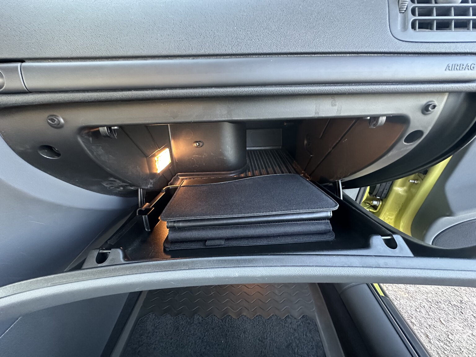 Innenraumfoto von 2004 SAAB 9.3 Aero Convertible 2.0T