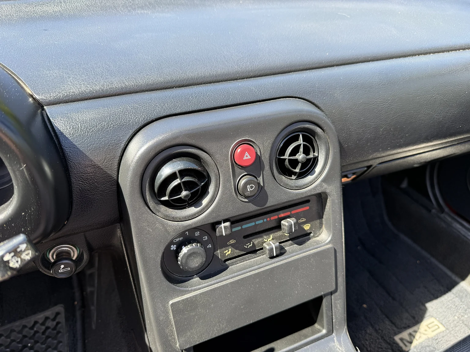 Interiörbild 1991 Mazda MX-5 Miata (19)