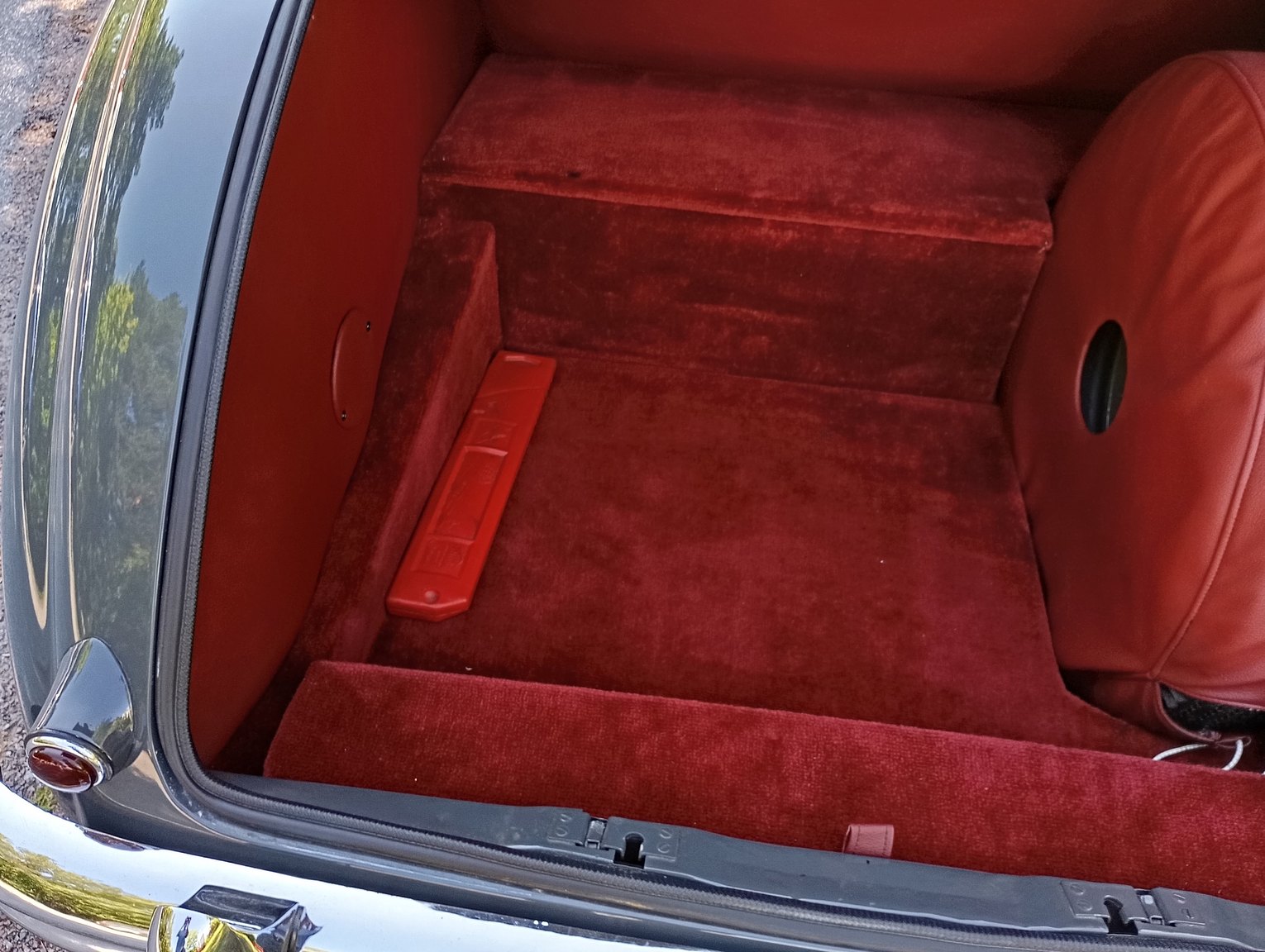 Interior image of 1954 Jaguar Mark VII
