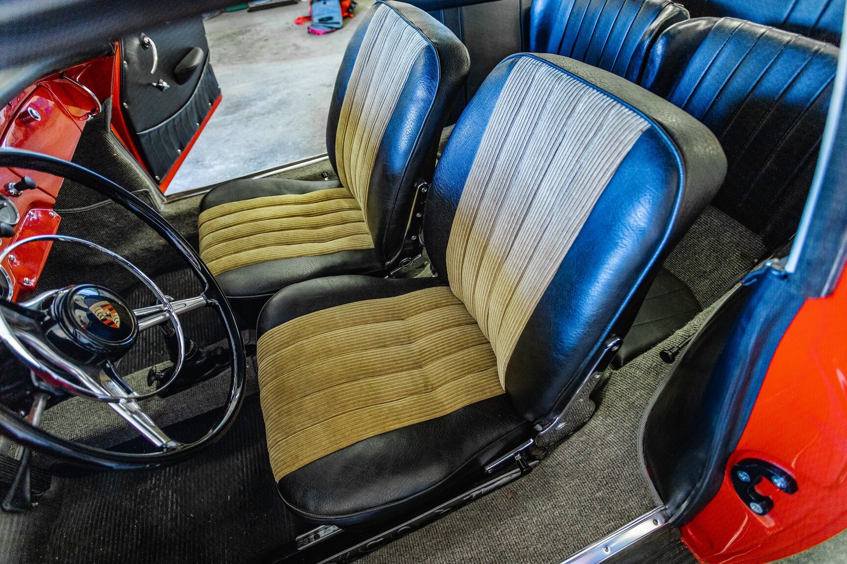 Interiörbild 1962 Porsche 356 BT6 "Notchback"