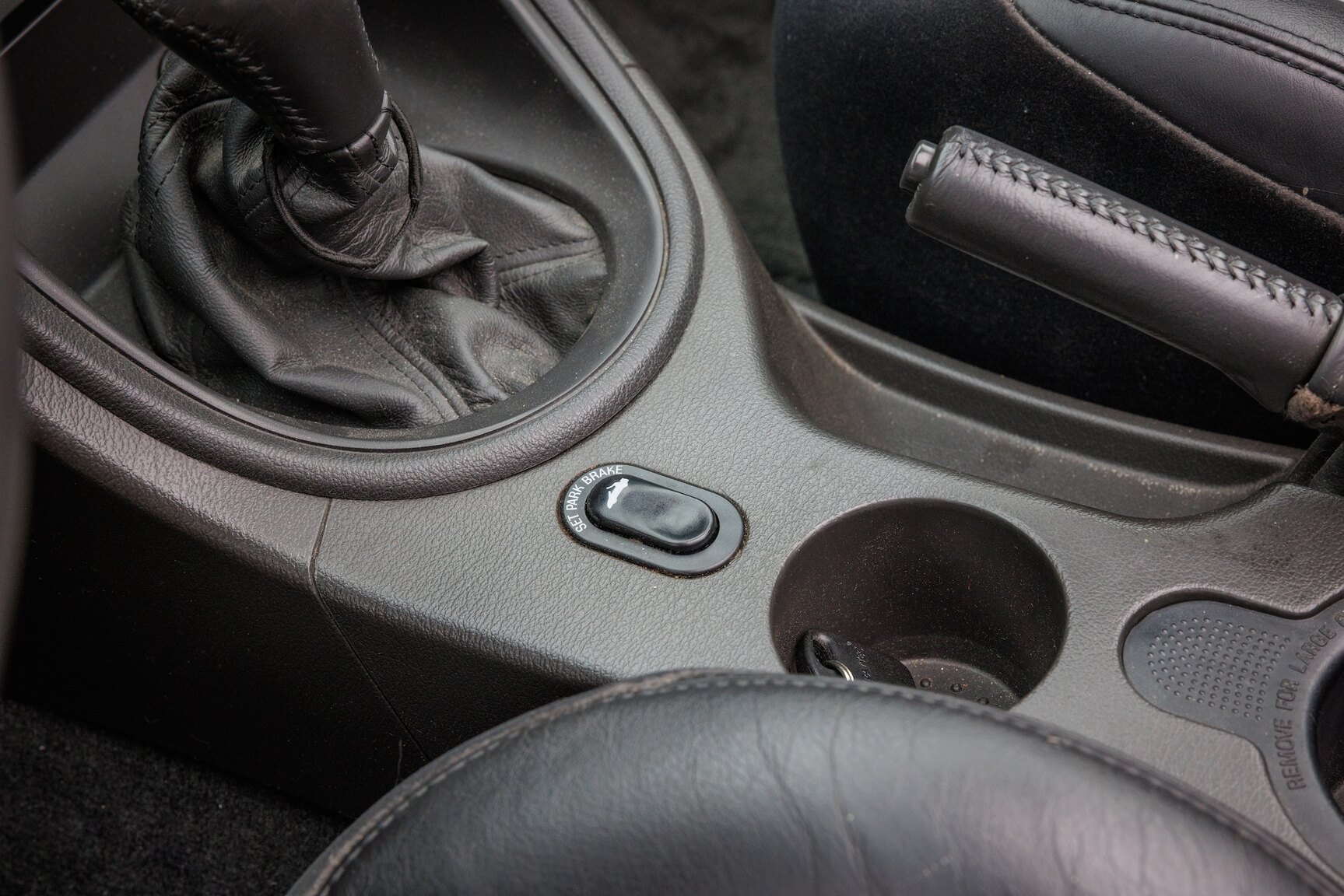 Interiörbild 2003 Ford Mustang SVT Cobra