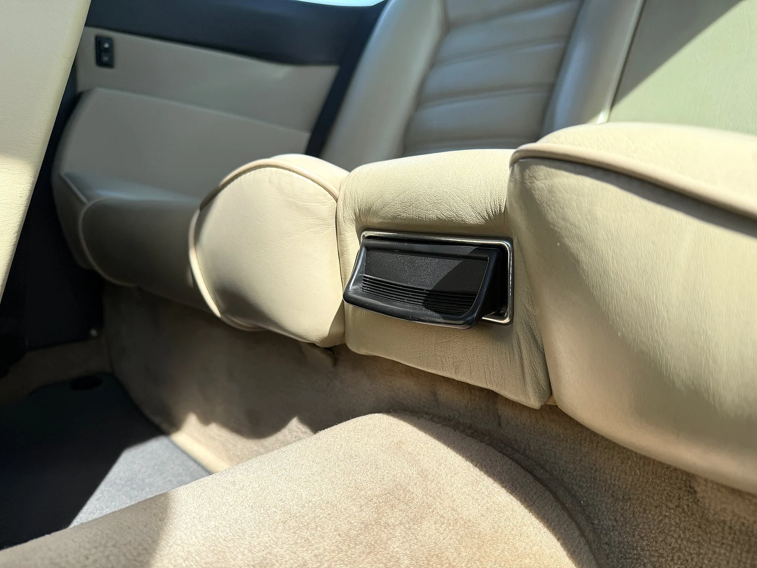 Innenraumfoto von 1985 BMW 635 CSiA (E24) (89)