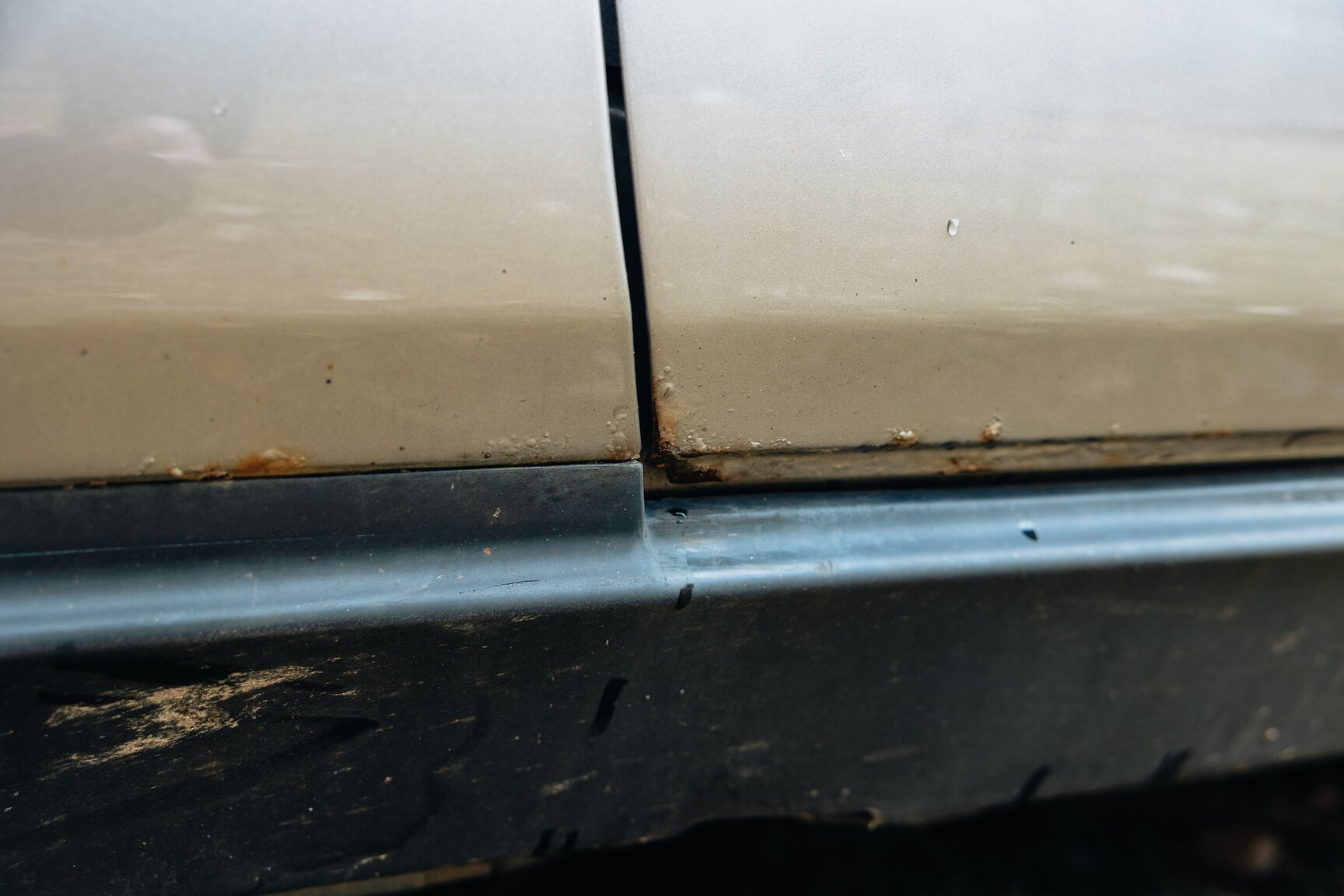 Exterior image of 1990 BMW 750iL (48)