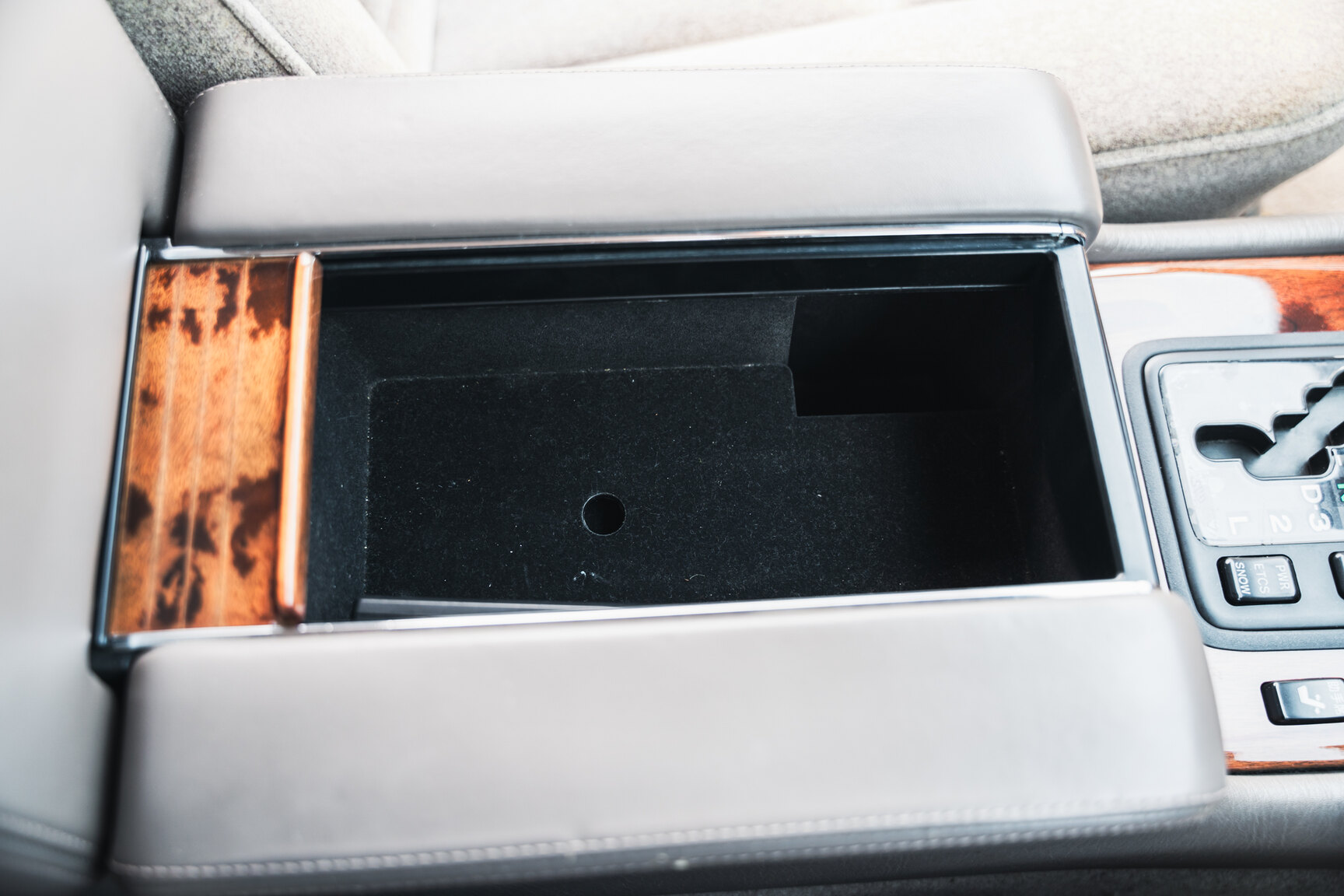 Interiörbild 2000 Toyota Century