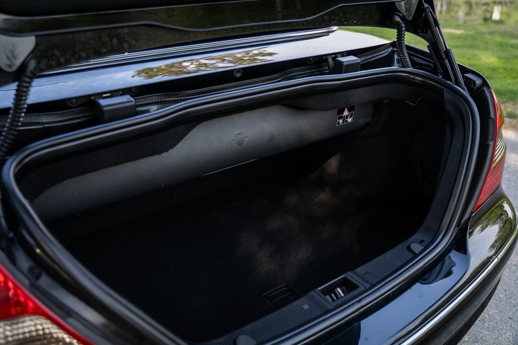 Interior image of 2009 Mercedes-Benz CLK 550
