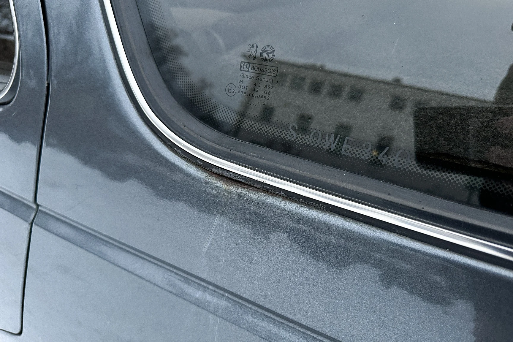 Exterior image of 1991 Peugeot 405 Break SRI (62)