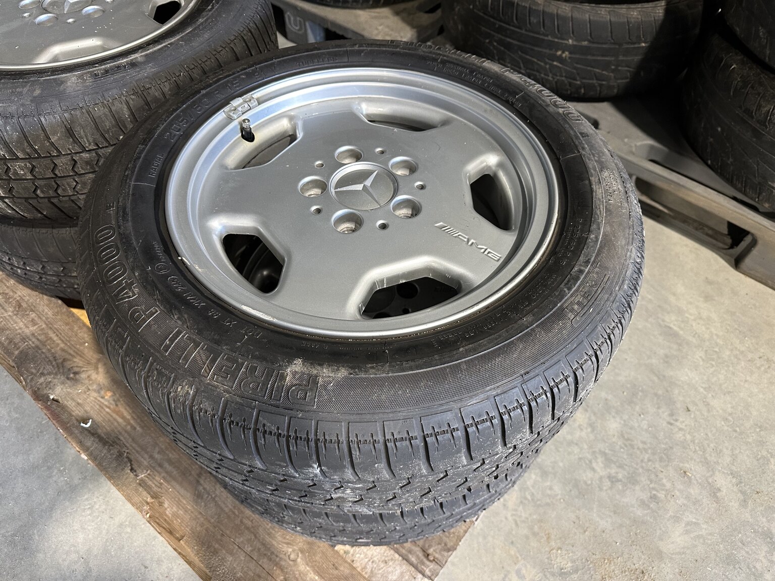 Exteriörbild på 1995 Mercedes-Benz SL 500 (70)