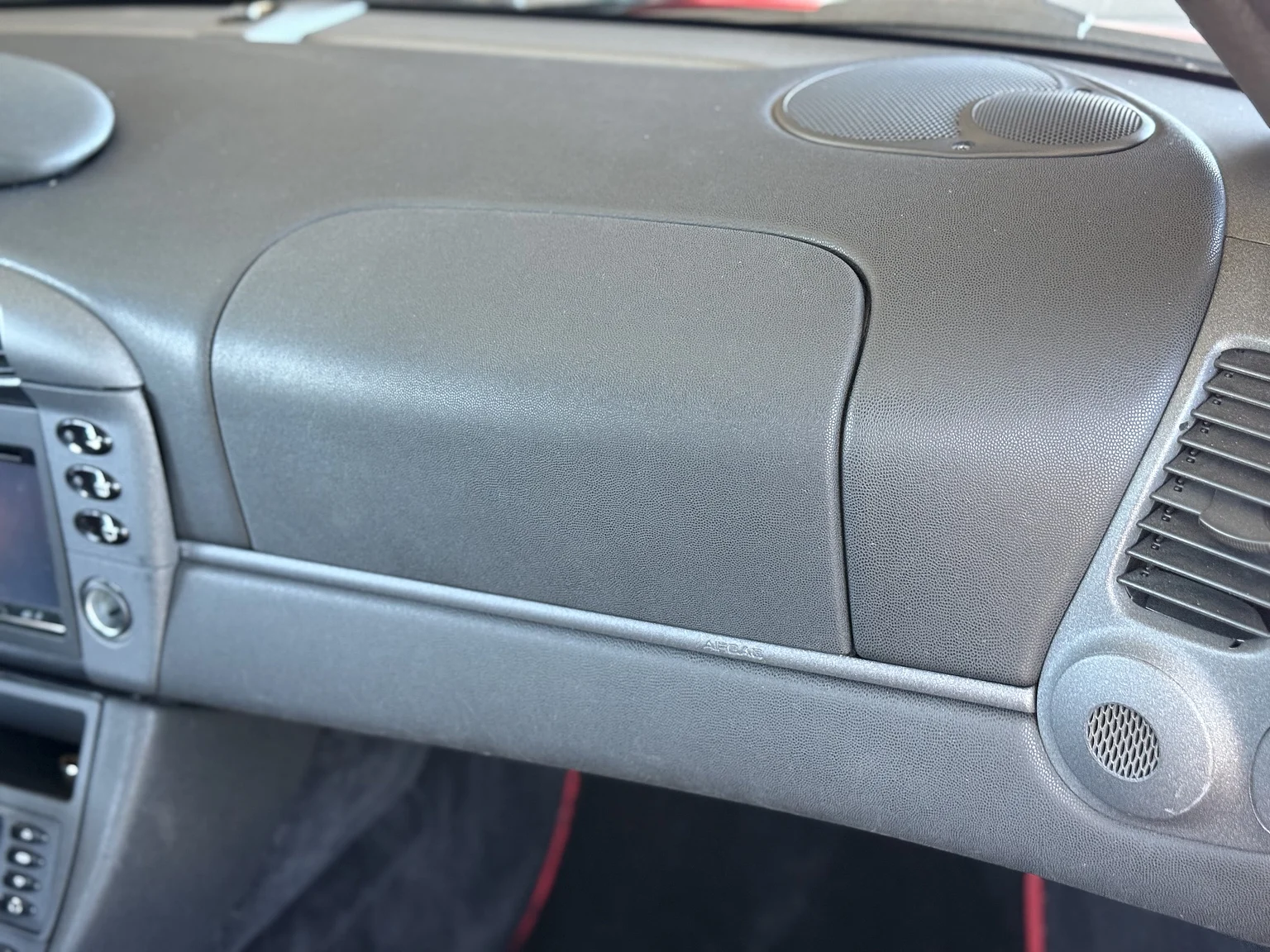Innenraumfoto von 1998 Porsche 996 Carrera (28)