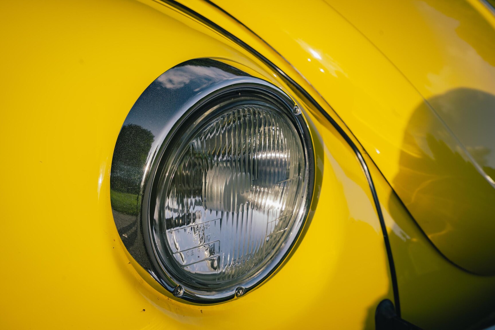 Aussenfoto 1973 Volkswagen Bubbla Karmann 1303 LS (18)
