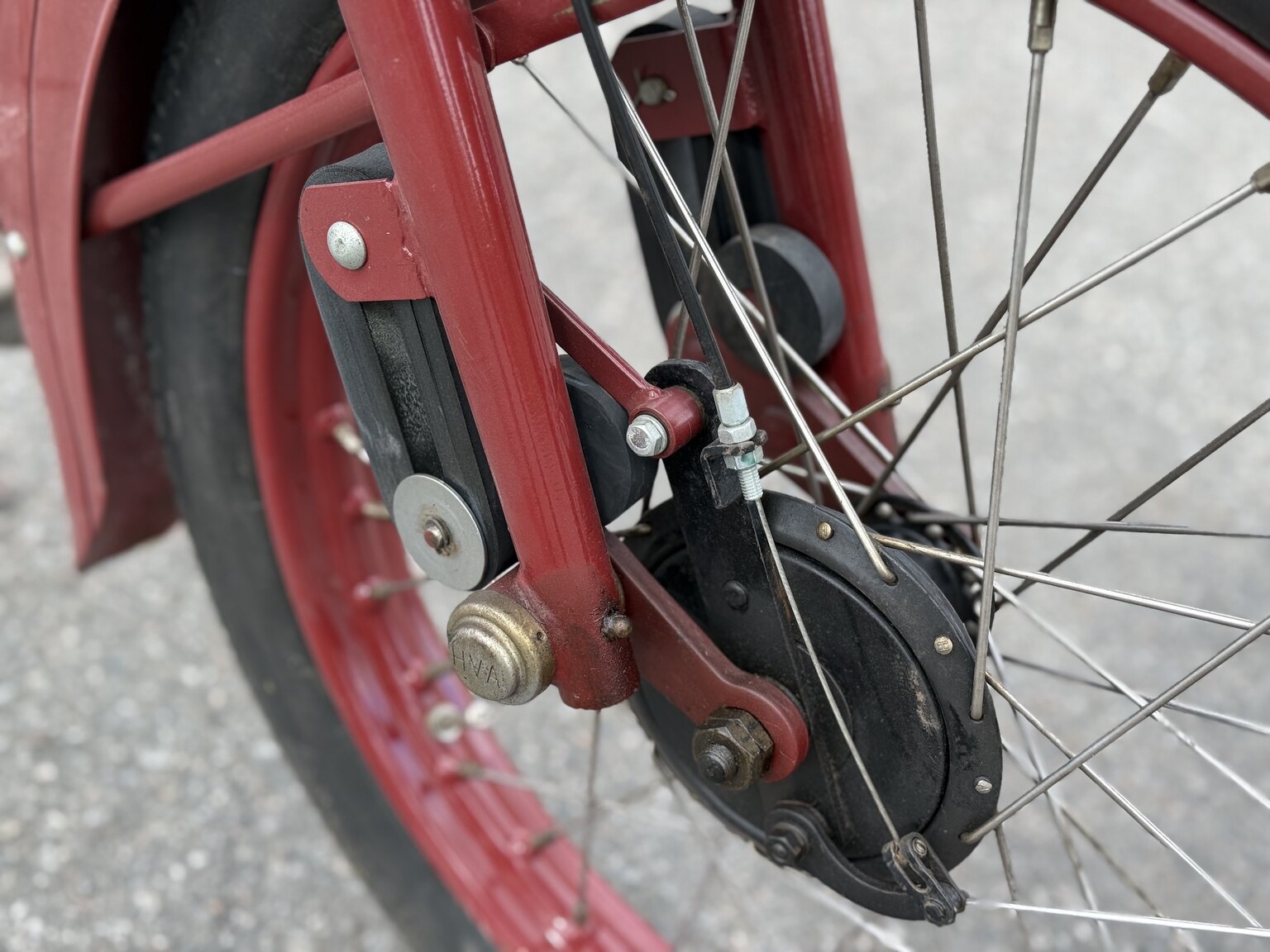 Image of 1953 Huskvarna Modell 30 mechanics