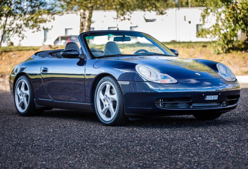 1999 Porsche 911 Carrera Cabriolet