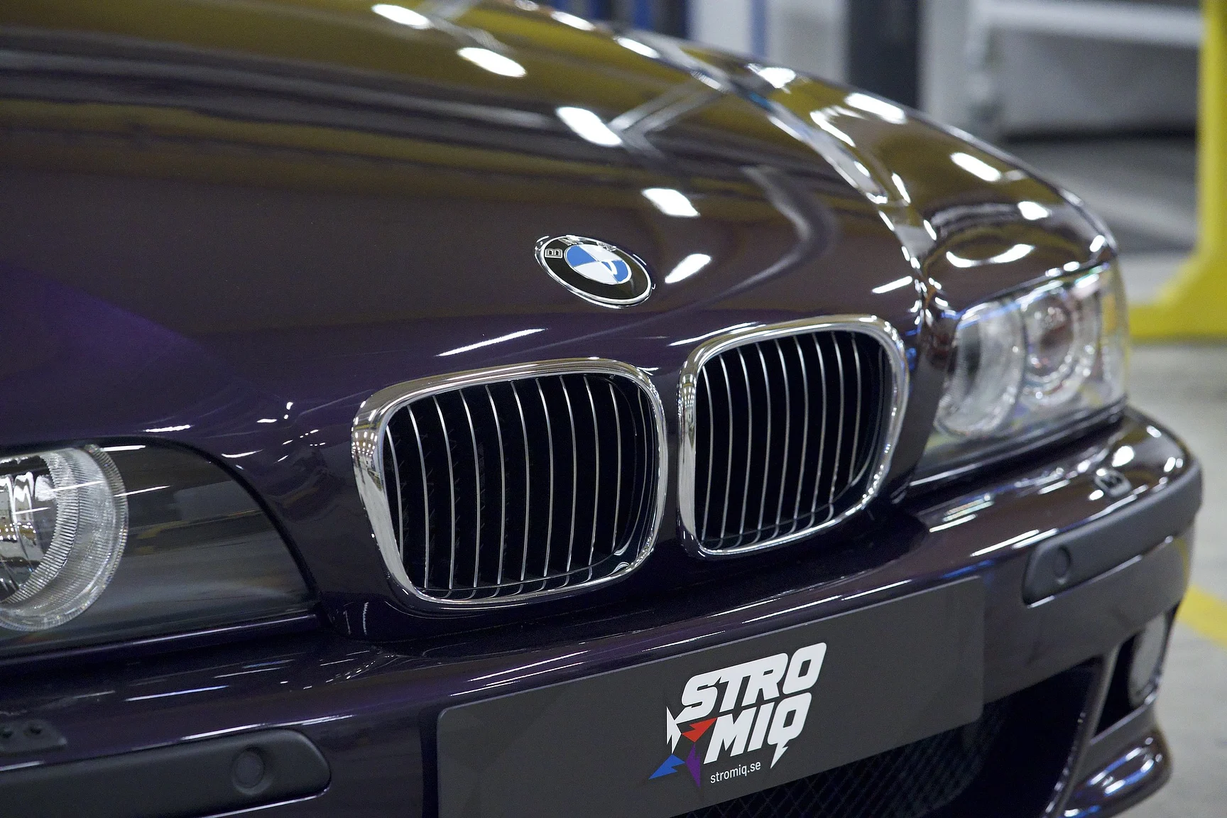 Exteriörbild på 2002 BMW M5 E39 (28)