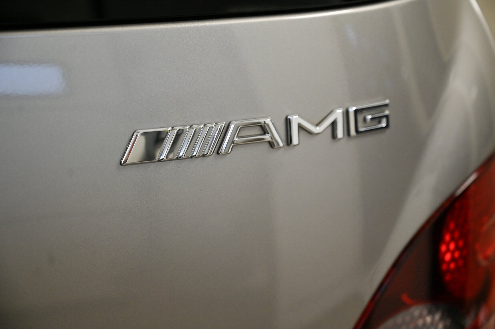 Exteriörbild på 2006 Mercedes-Benz R 63 AMG