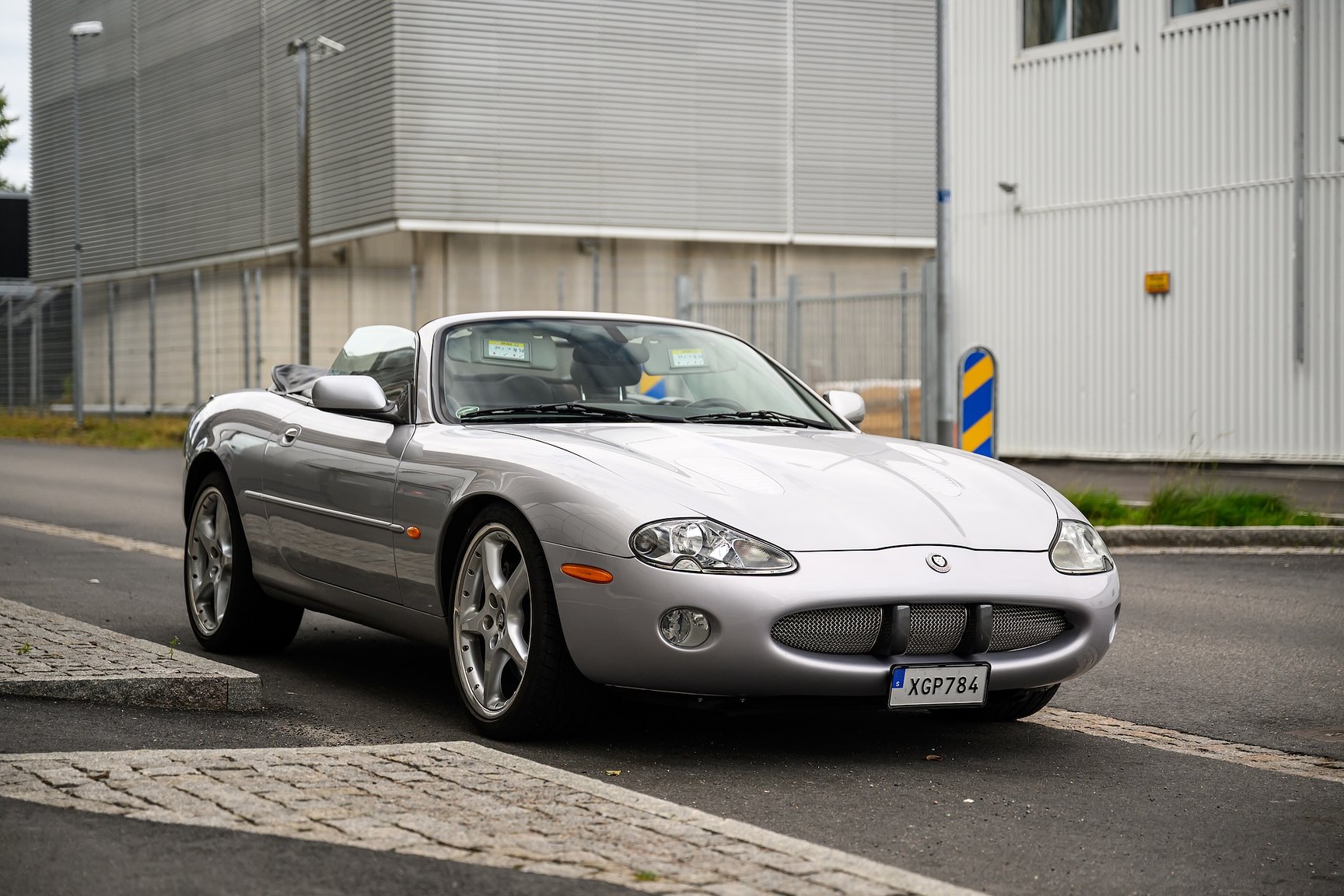 Exterior image of 2001 Jaguar XKR Silverstone