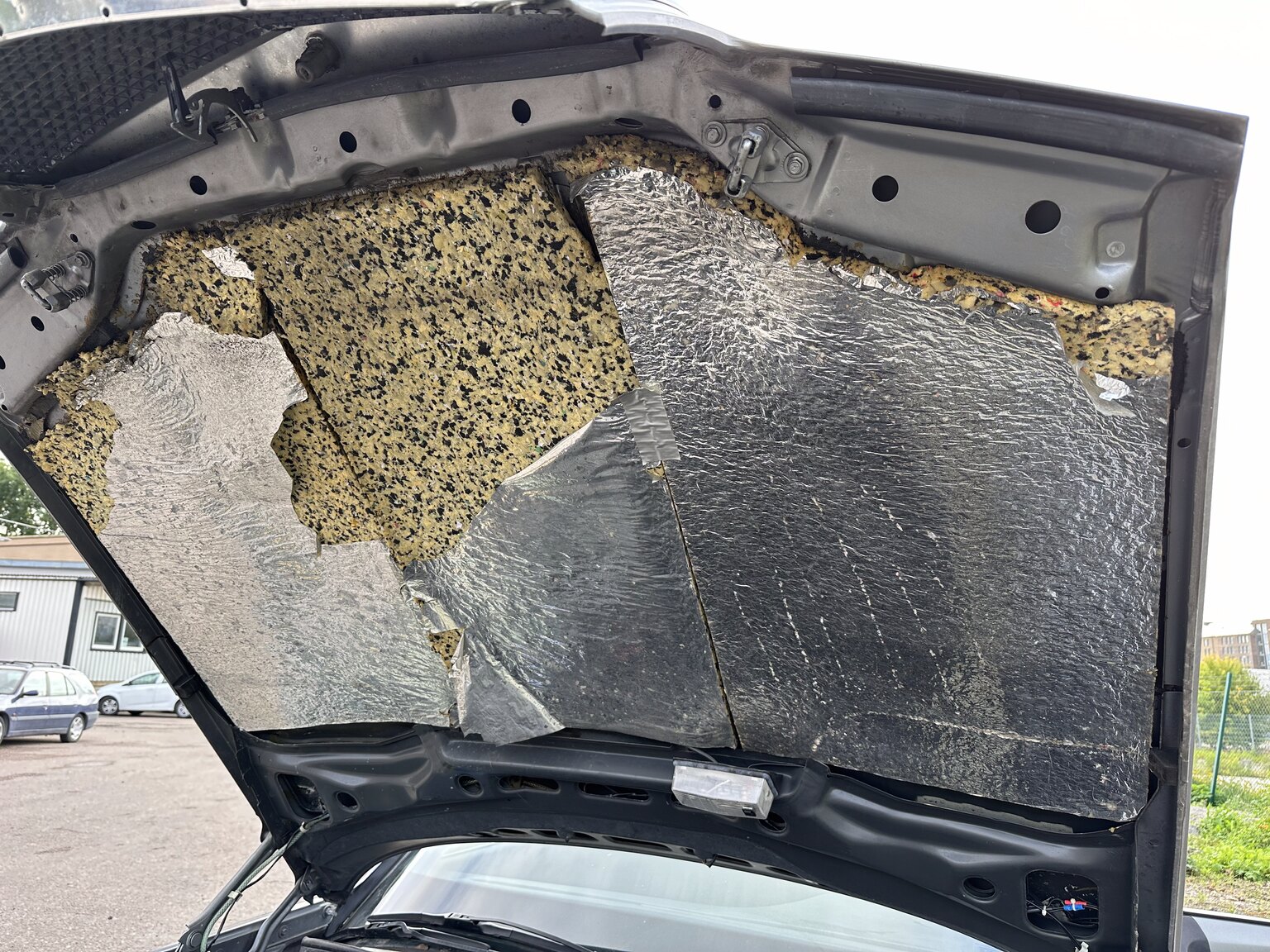 Image of 1987 Mercedes 300 SE mechanics
