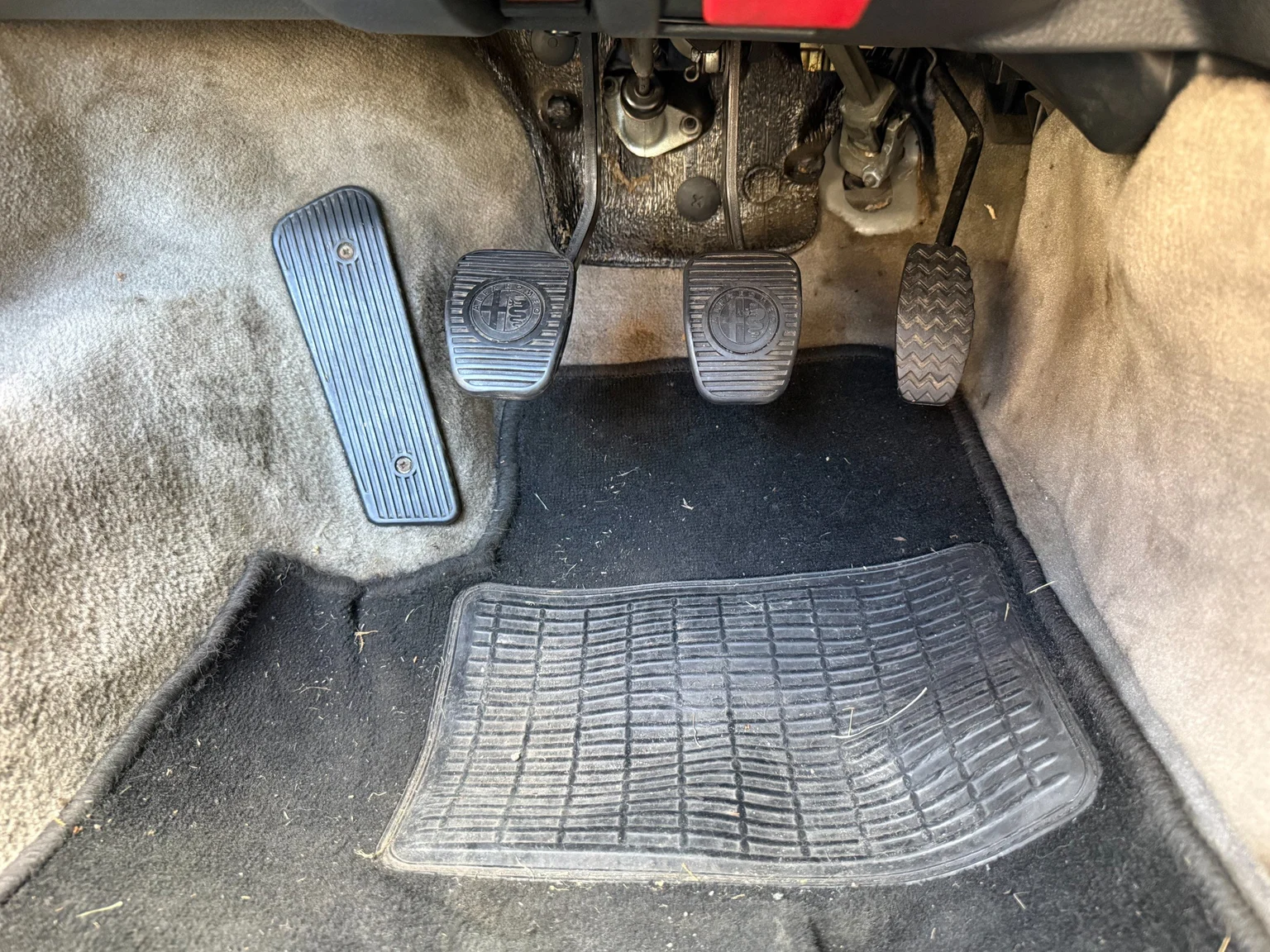 Interiörbild 1997 Alfa Romeo GTV (12)