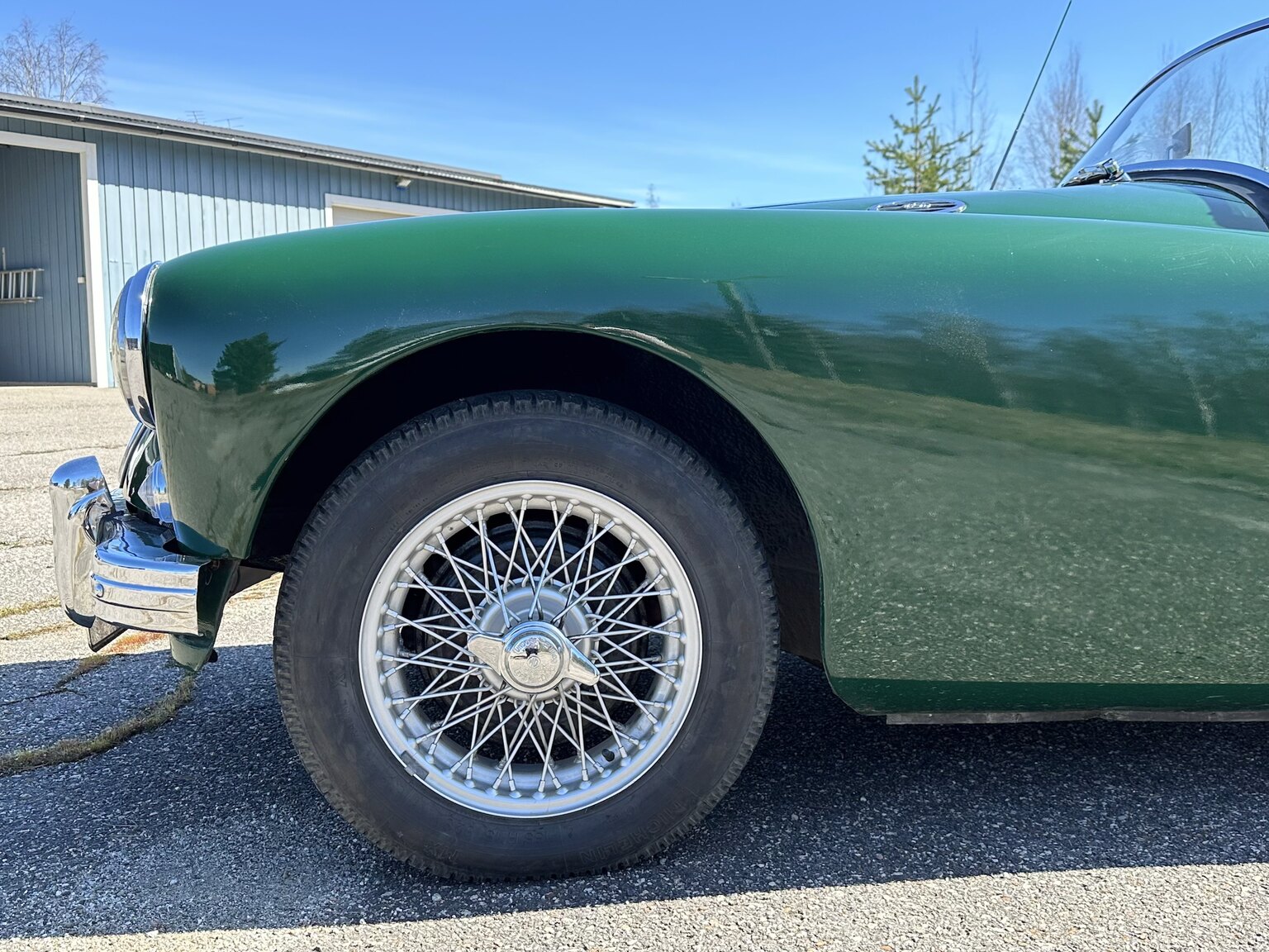 Exterior image of 1957 MGA Roadster (11)