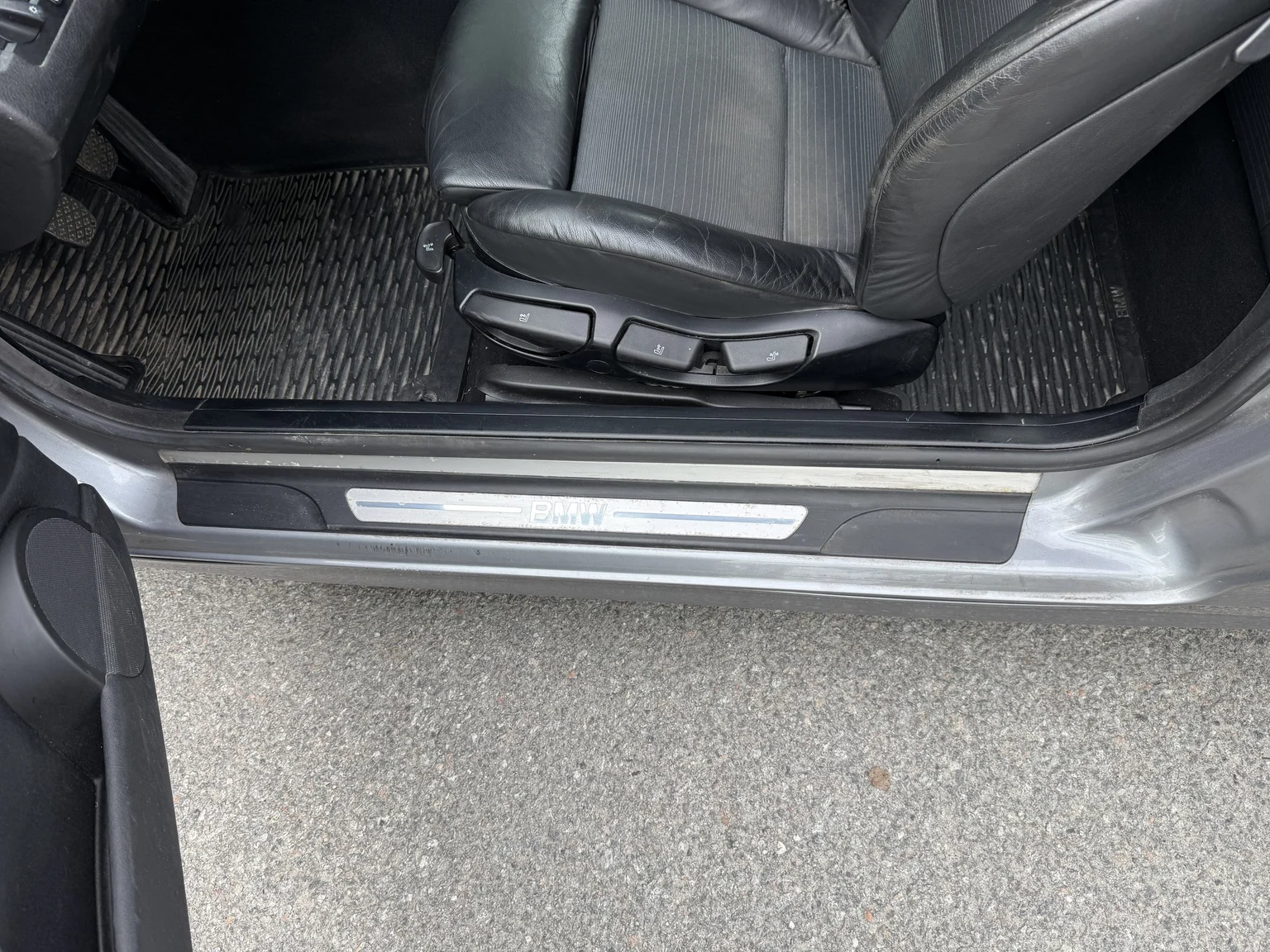 Interiörbild 2005 BMW 320Ci (8)