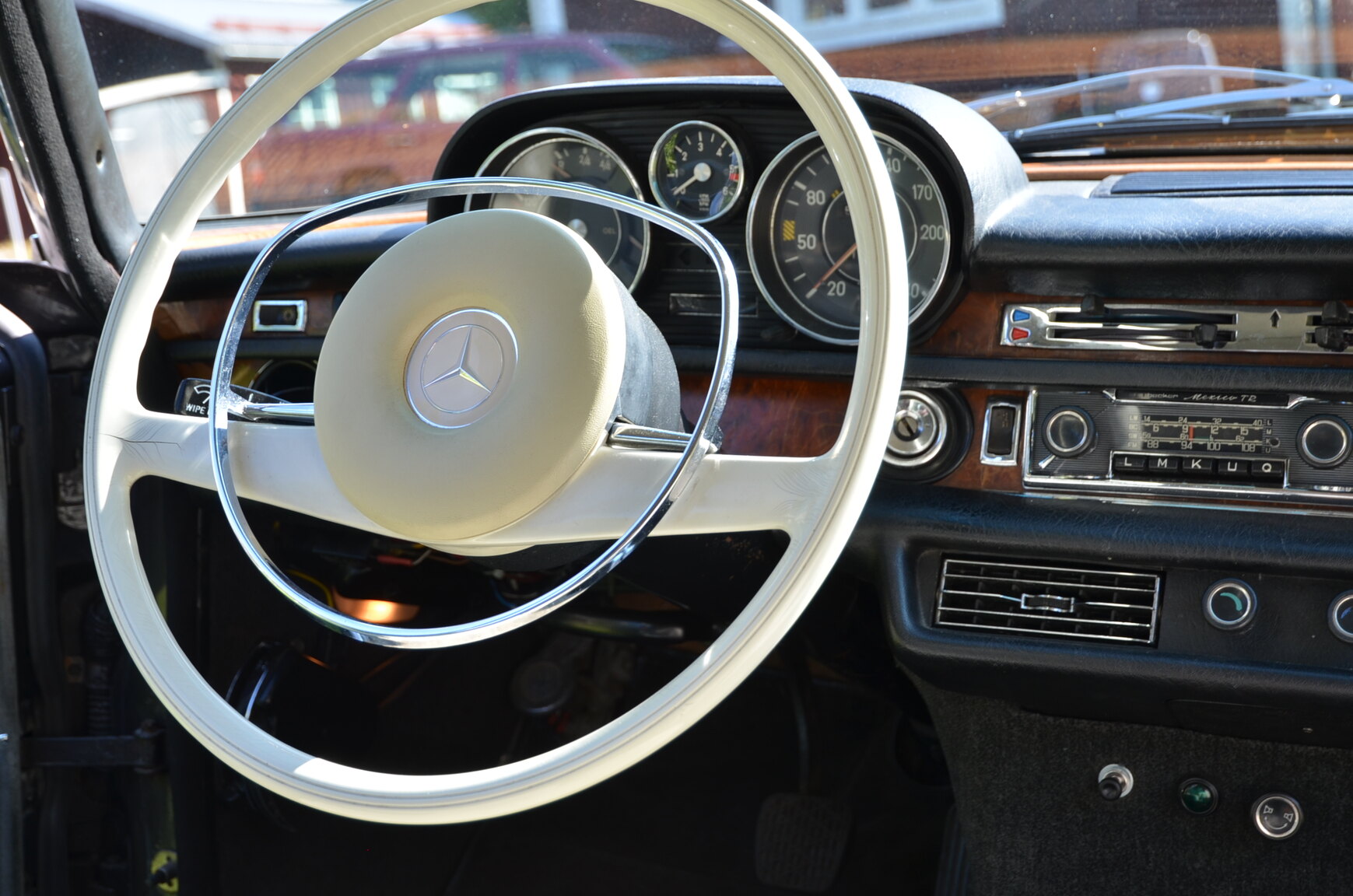 Interiörbild 1968 Mercedes-Benz W109 300 SEL 6.3