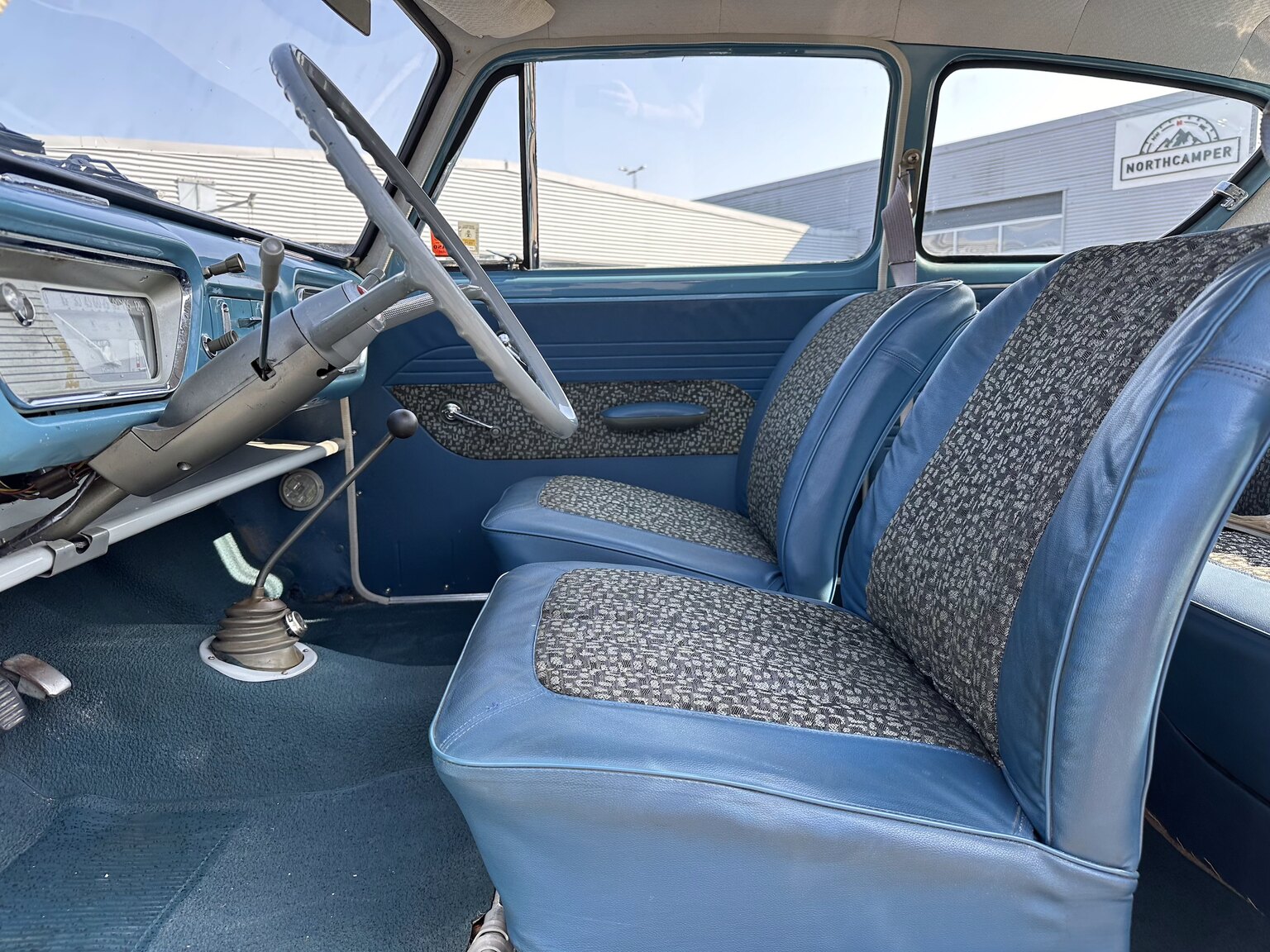 Interiörbild 1961 Ford Anglia