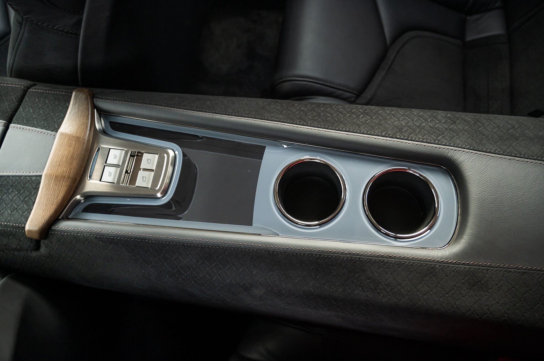 Interiörbild 2012 Fisker Karma ES