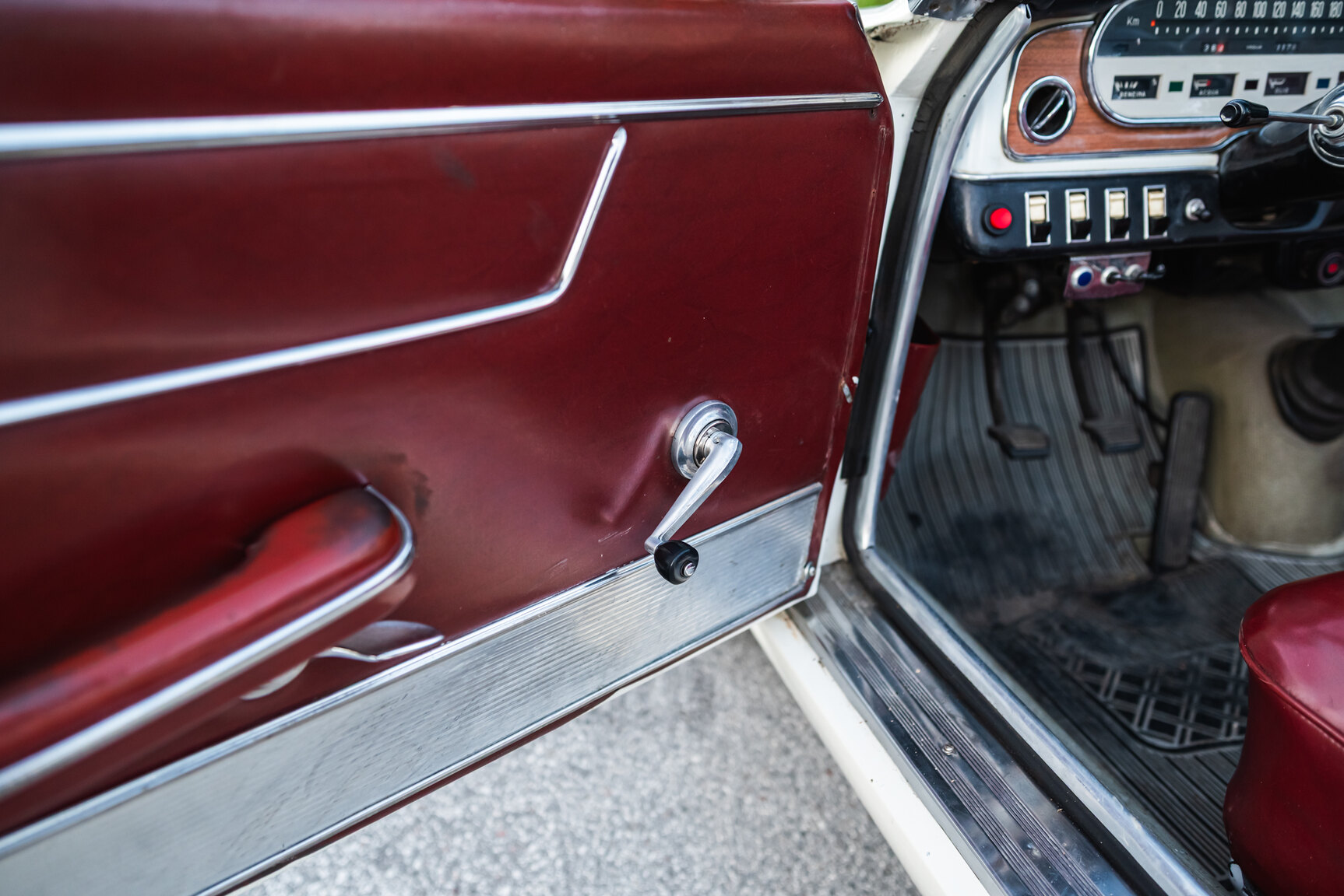 Interior image of 1964 Lancia Flavia Vignale  