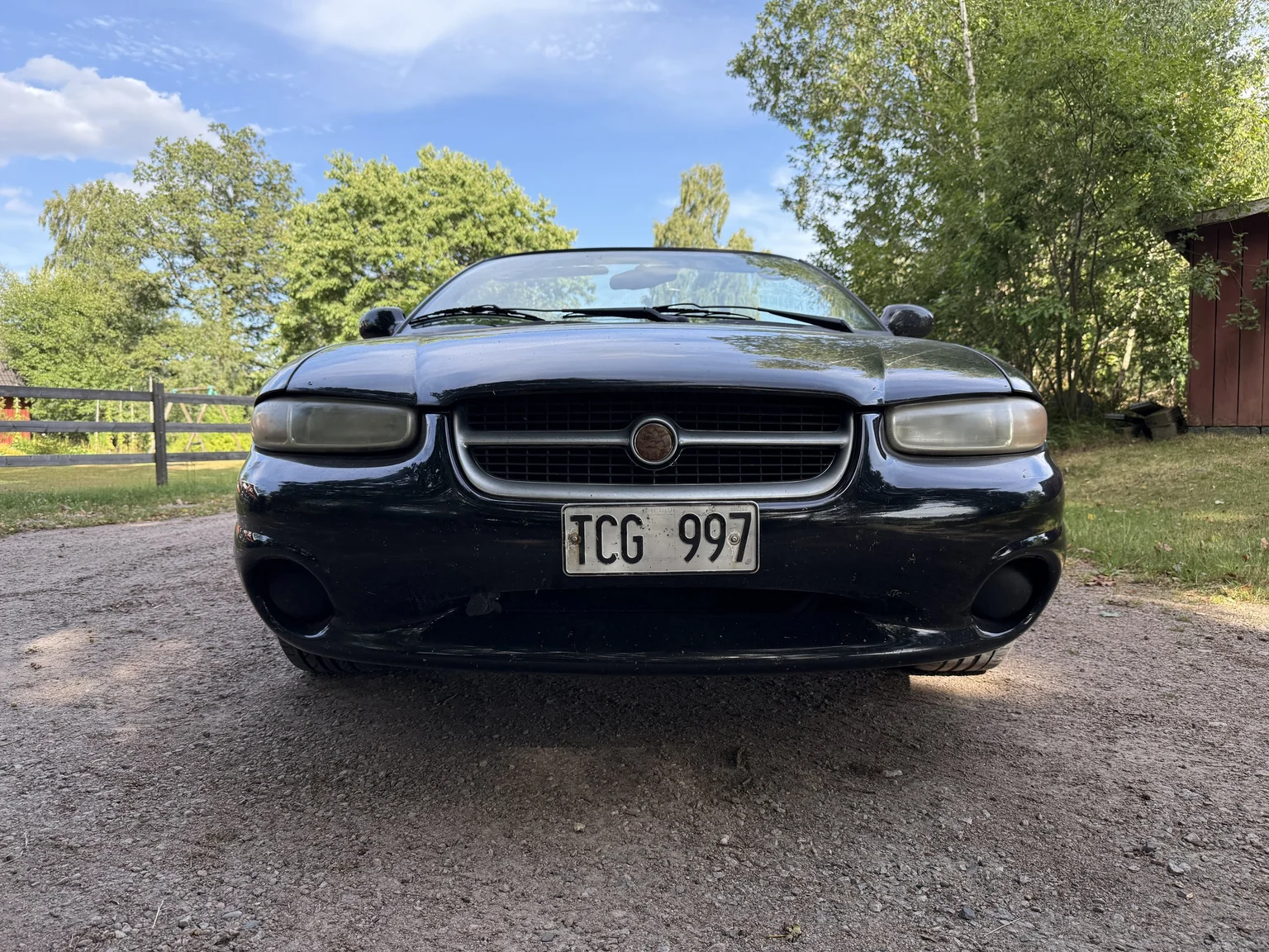 Exterior image of 1997 Chrysler Sebring Cabriolet (11)
