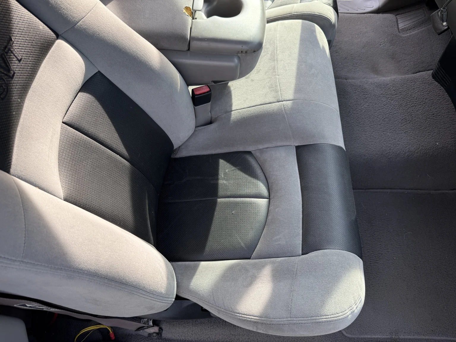 Interior image of 2002 Ford F-150 SVT Lightning (50)