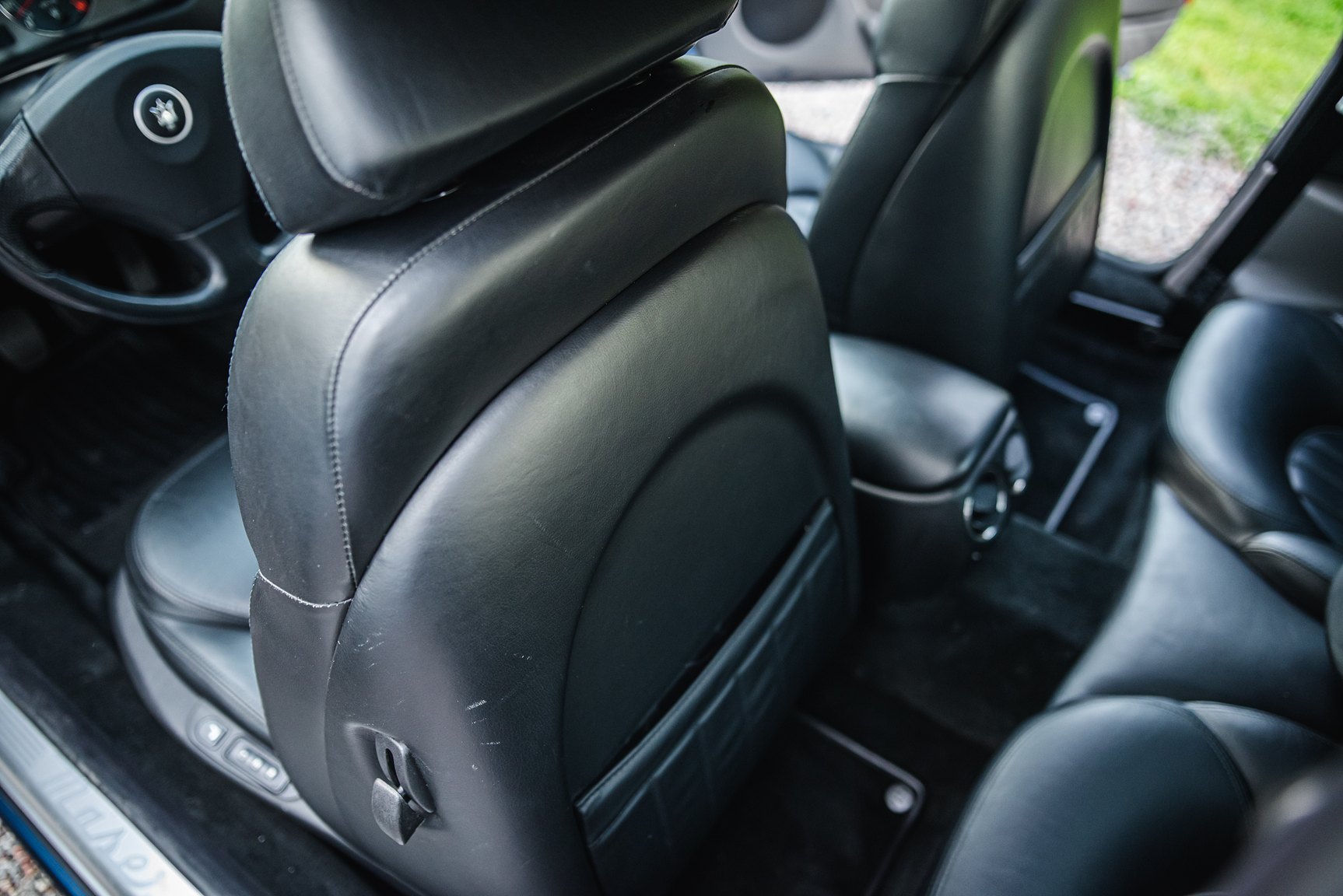 Interior image of 2000 Maserati 3200 GT