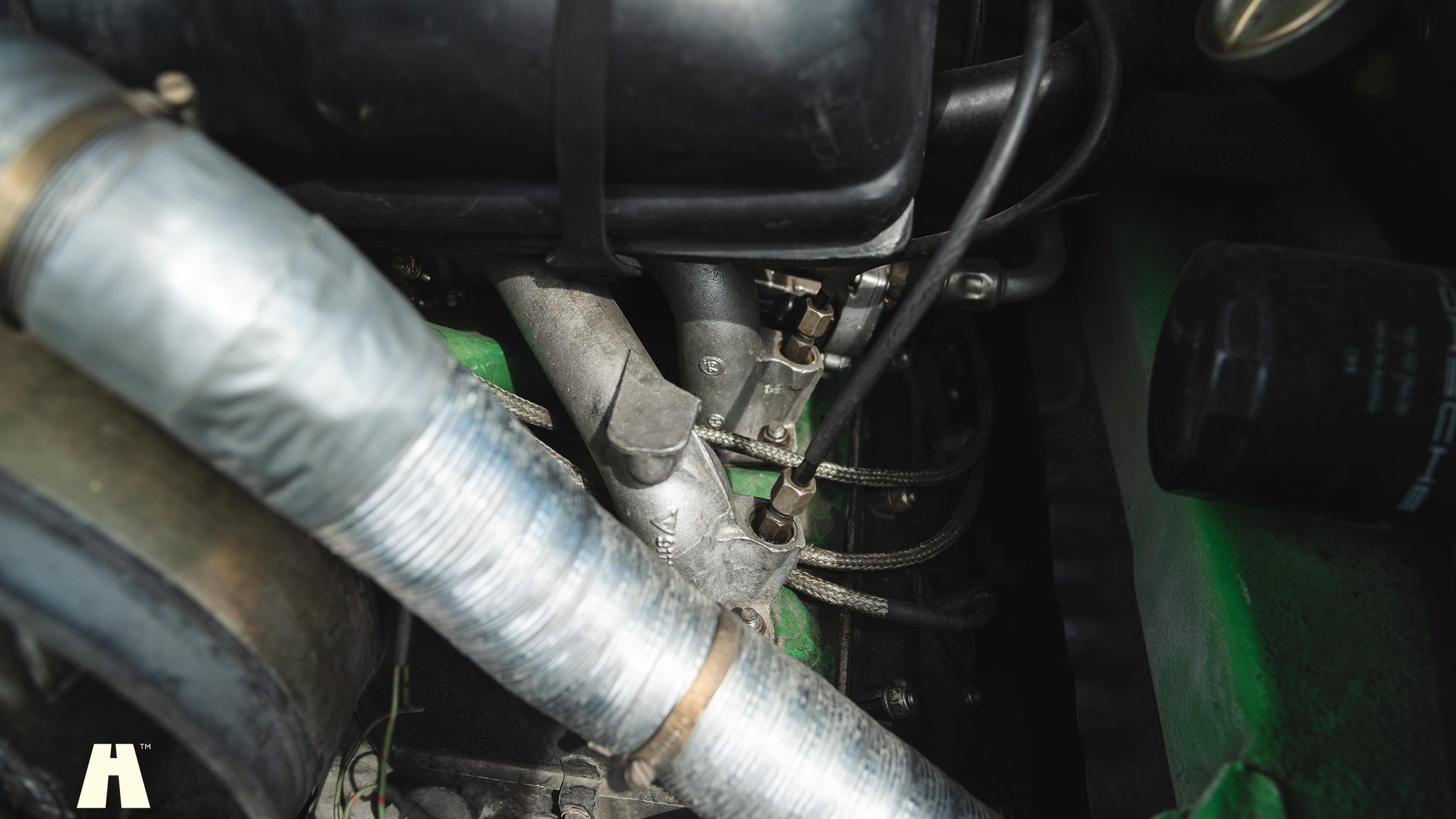 Image of 1976 Porsche 911 Targa mechanics