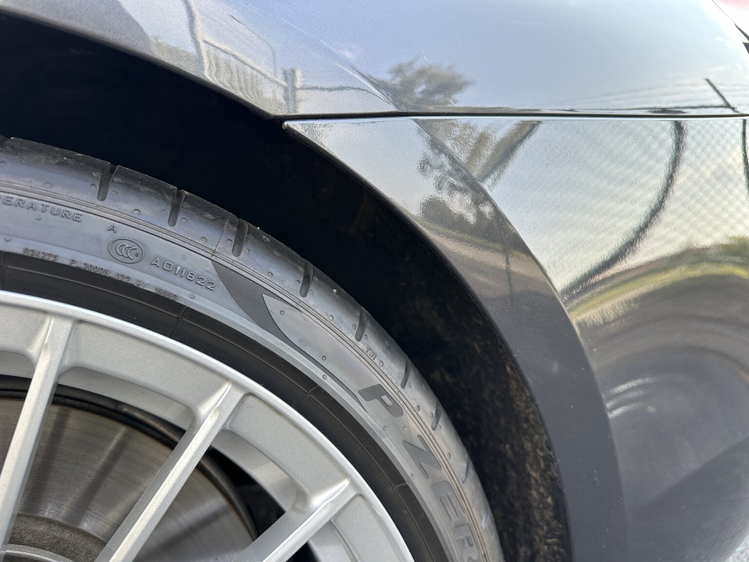 Exterior image of 2019 ALPINA B5 S Bi-Turbo Sedan ALLRAD