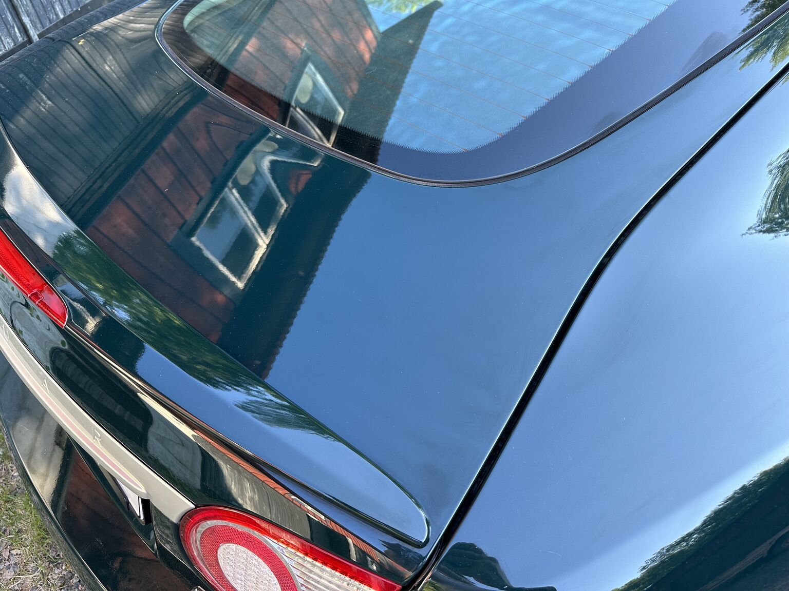 Exteriörbild på 2007 Jaguar XKR