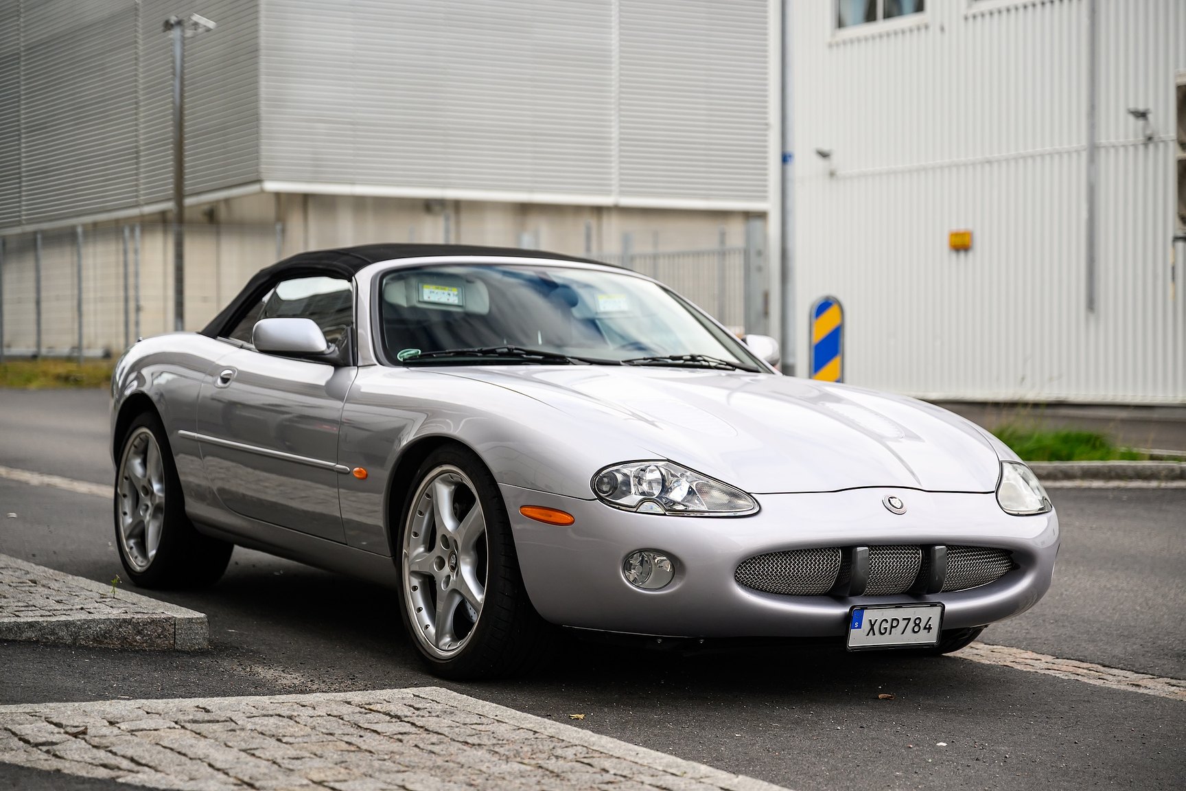 Exterior image of 2001 Jaguar XKR Silverstone