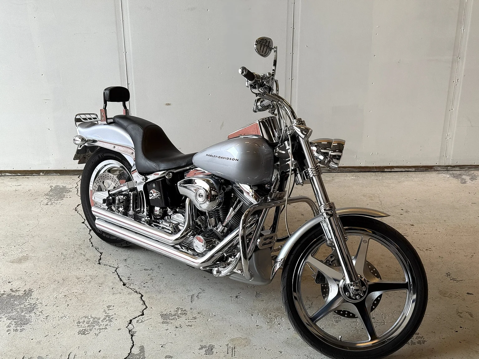 Exteriörbild på 1999 Harley-Davidson Fxst Softail (5)