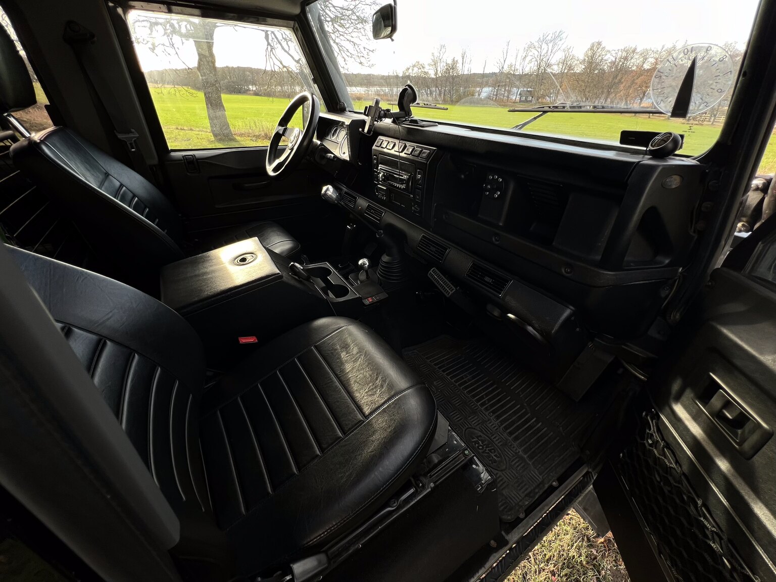 Interior image of 2002 Land Rover Defender 90 2.5 Td5