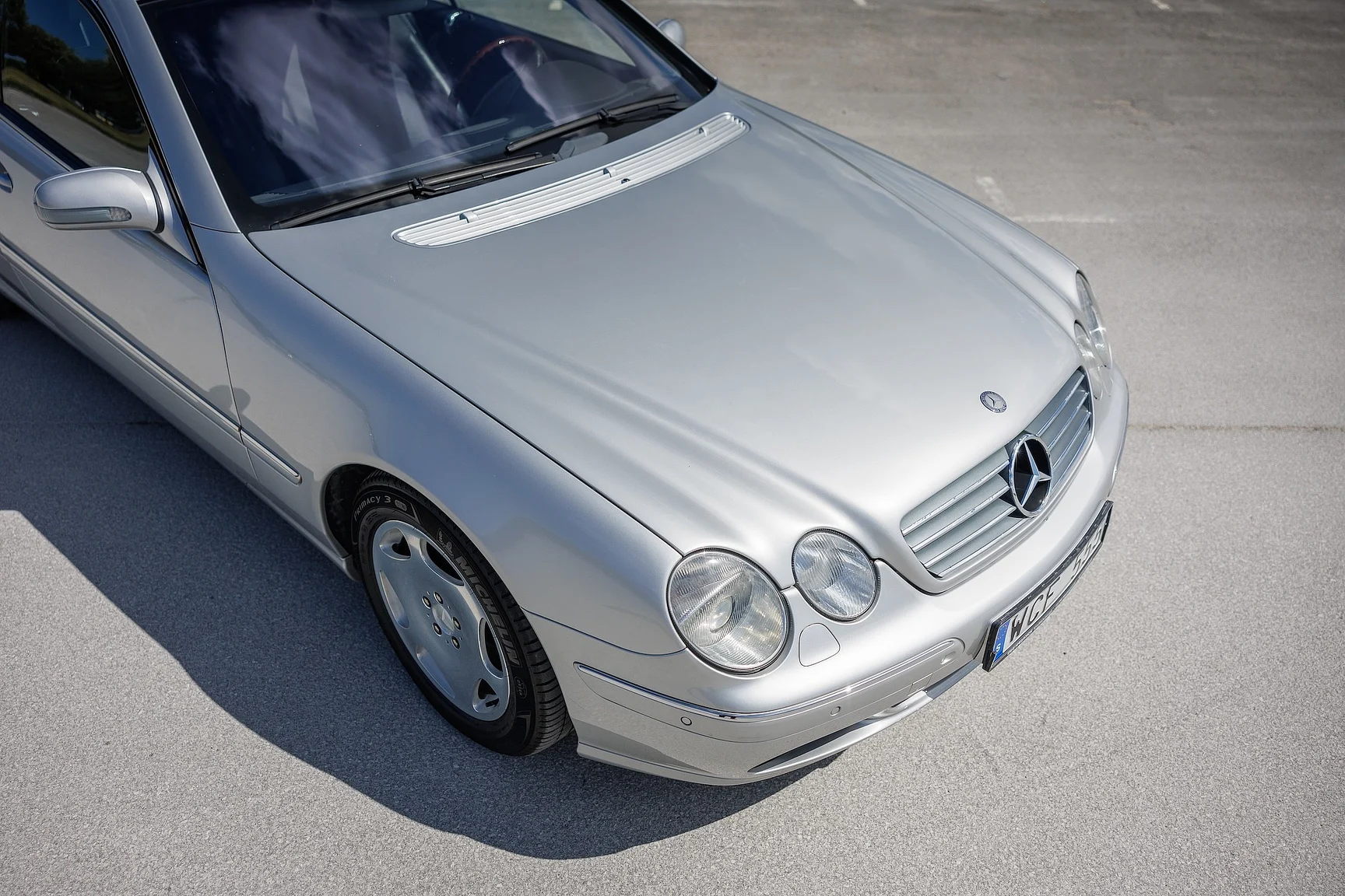 Exteriörbild på 2000 Mercedes-Benz CL 600 (23)