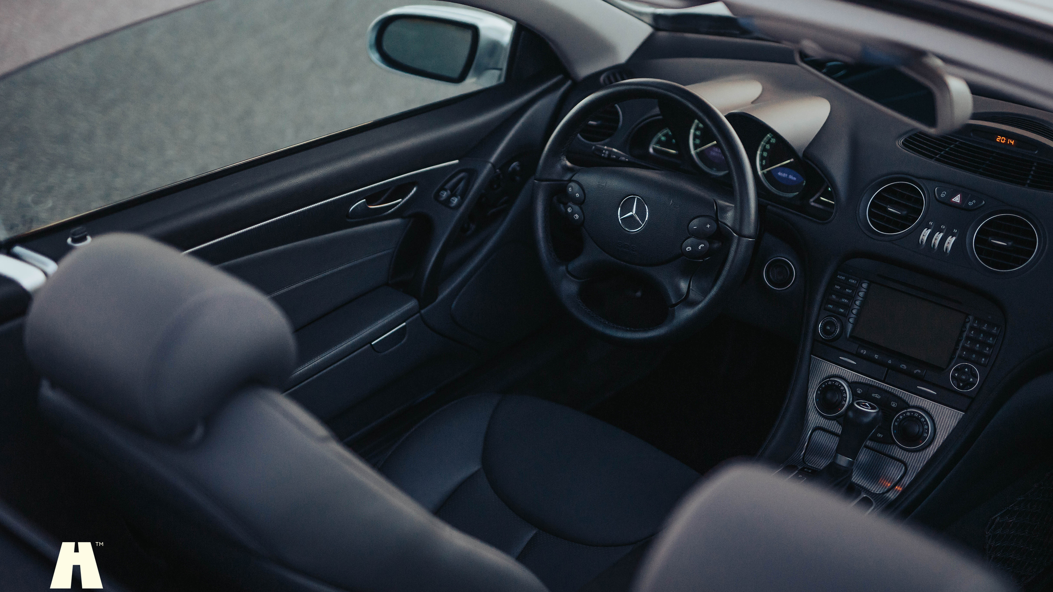 Interiörbild 2006 Mercedes Benz SL350 (2)