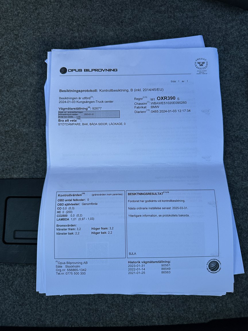 Dokumentation, 2009 BMW 325Xi
