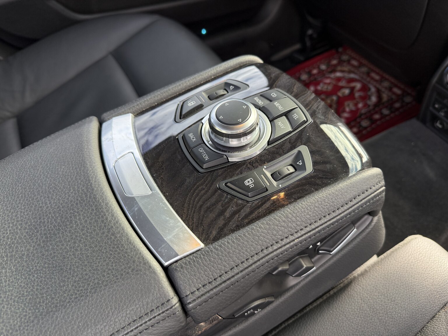 Innenraumfoto von 2009 BMW 750Li