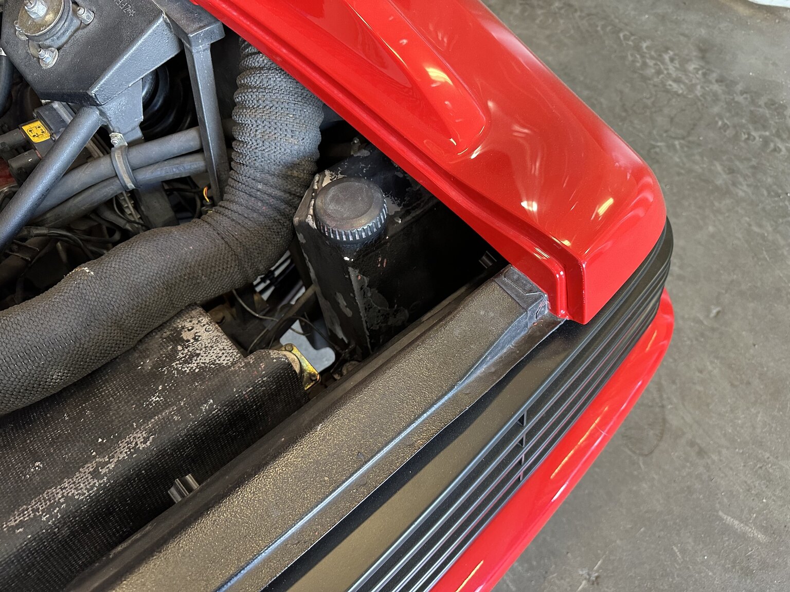 Image of 1990 Ferrari 348 (18) mechanics