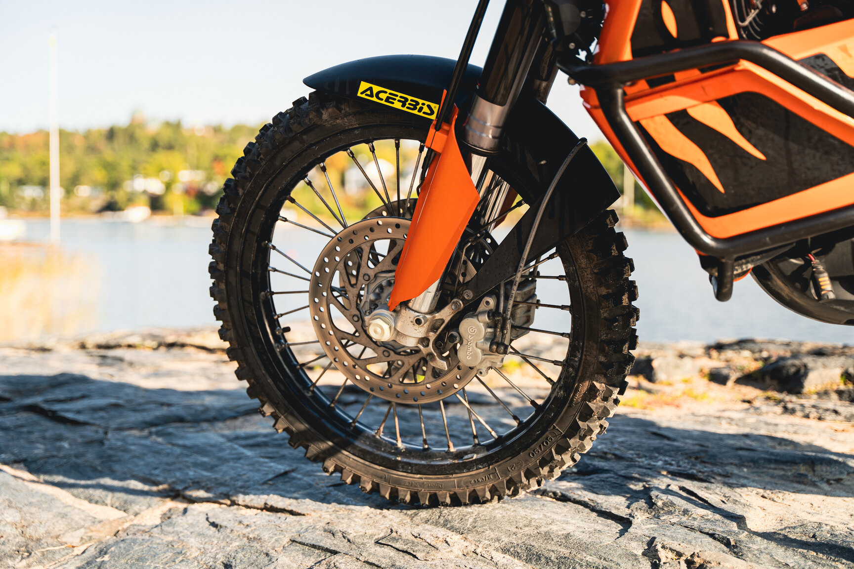 Exterior image of 2003 KTM 950 Adventure S (21)