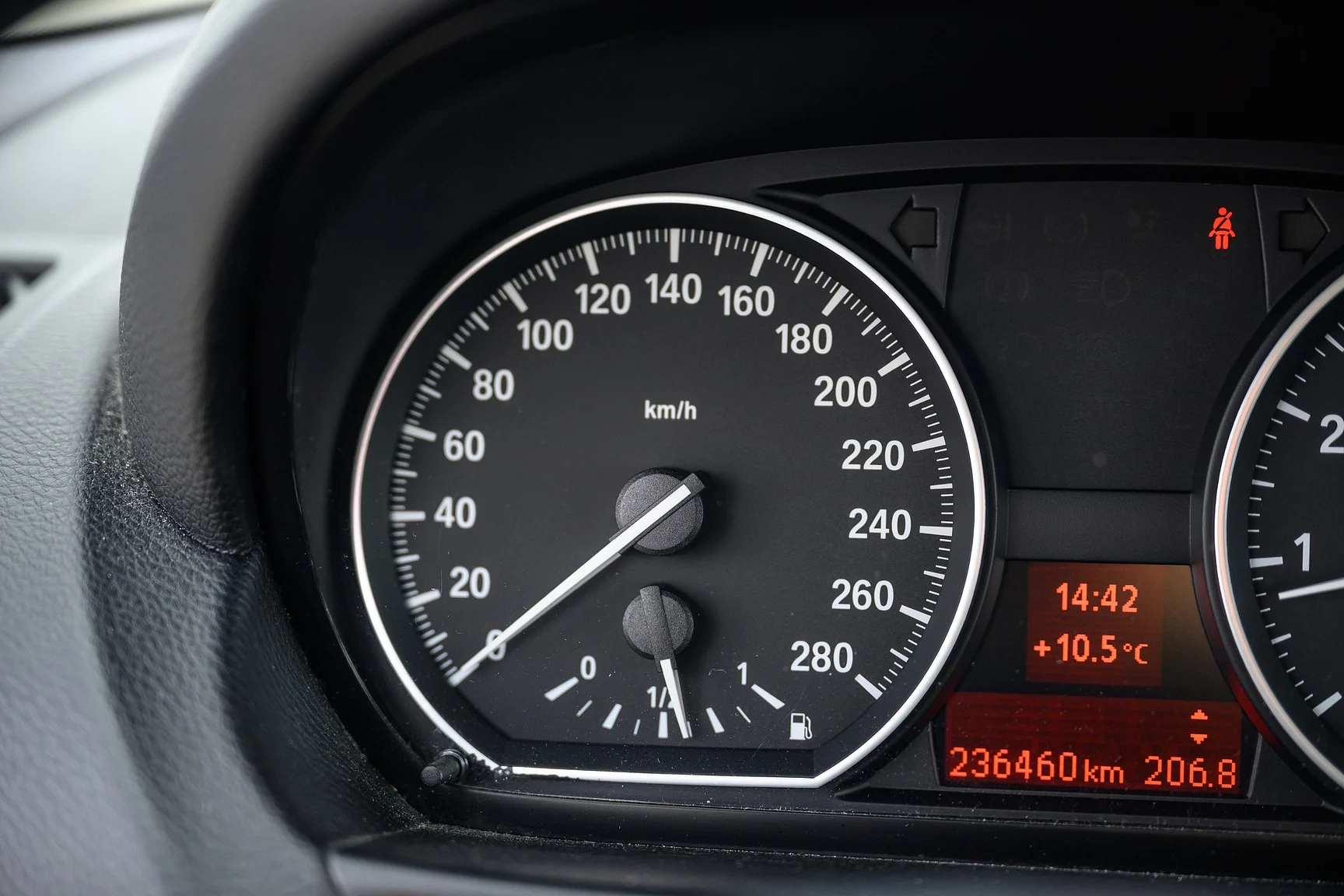 Interior image of 2007 2007 BMW 130i M Sport (8)
