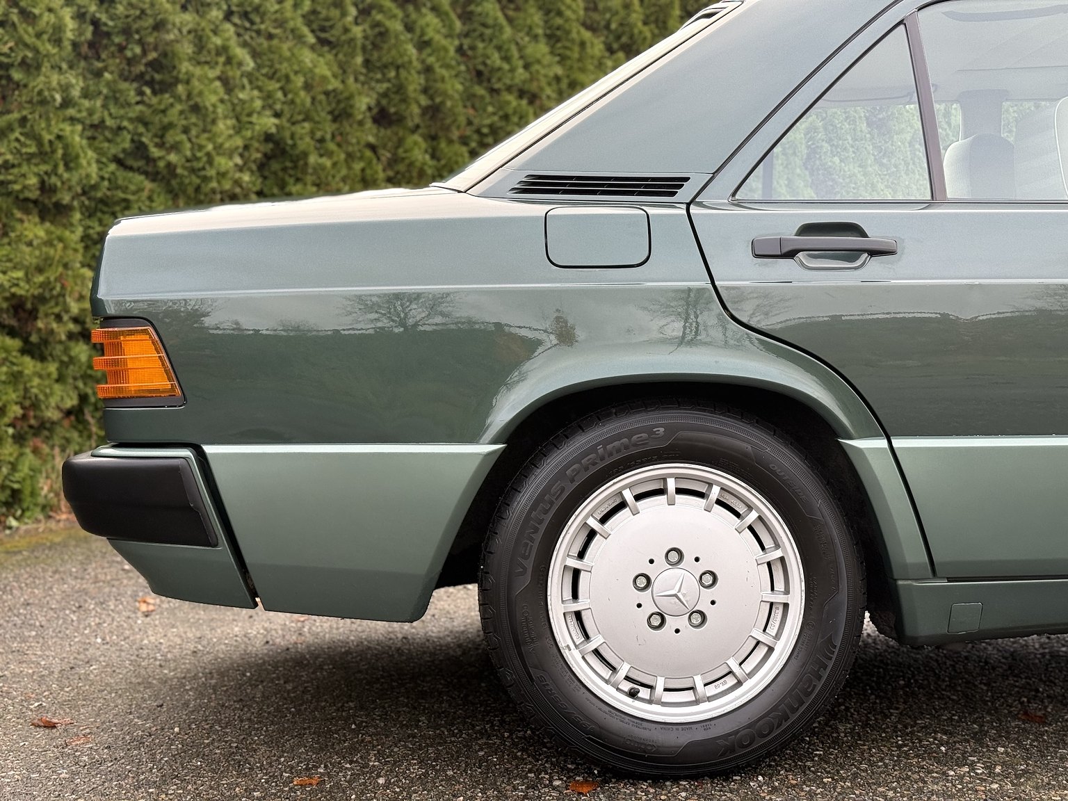 Aussenfoto 1989 Mercedes-Benz 190 E