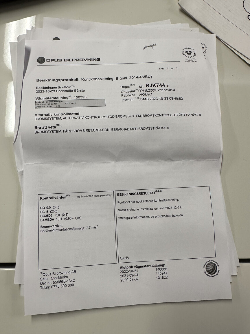 Documentation for 2000 Volvo V70 XC