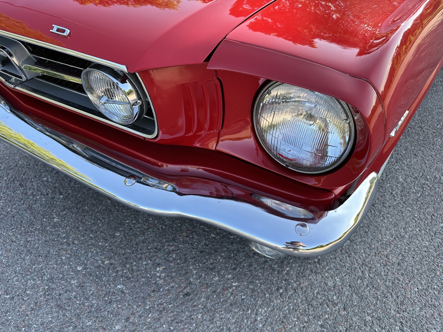 Exterior image of 1965 Ford Mustang 289 Fastback