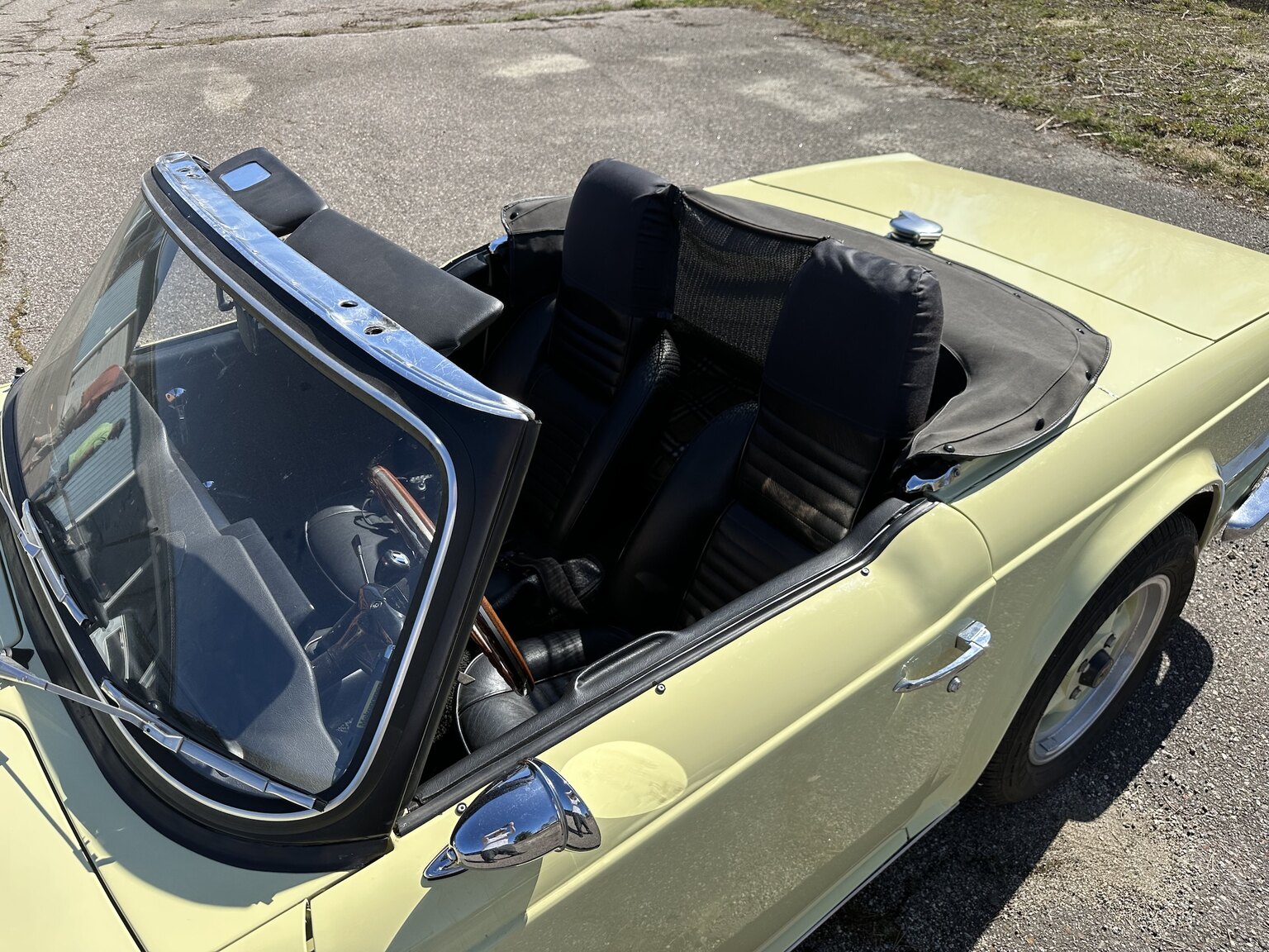 Exteriörbild på 1971 Triumph TR6