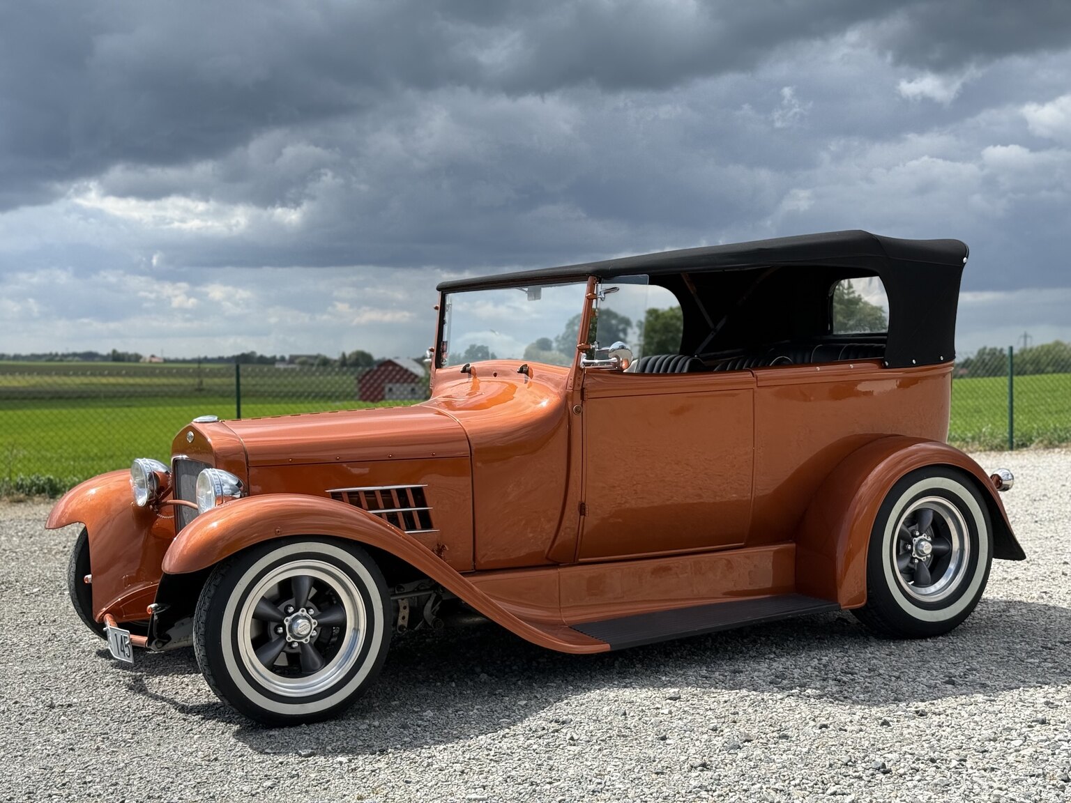 Aussenfoto 2012 Hot Rod T