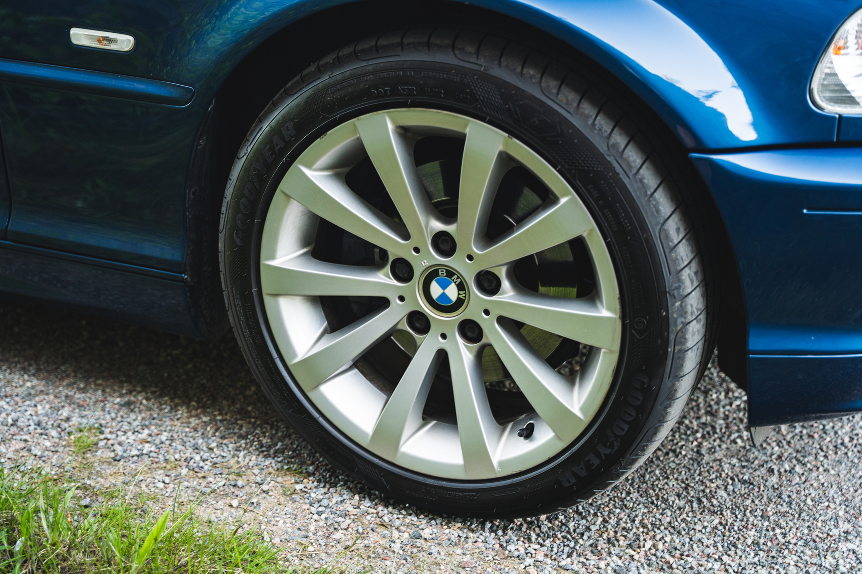 Aussenfoto 2001 BMW E46 325 Cabriolet (26)